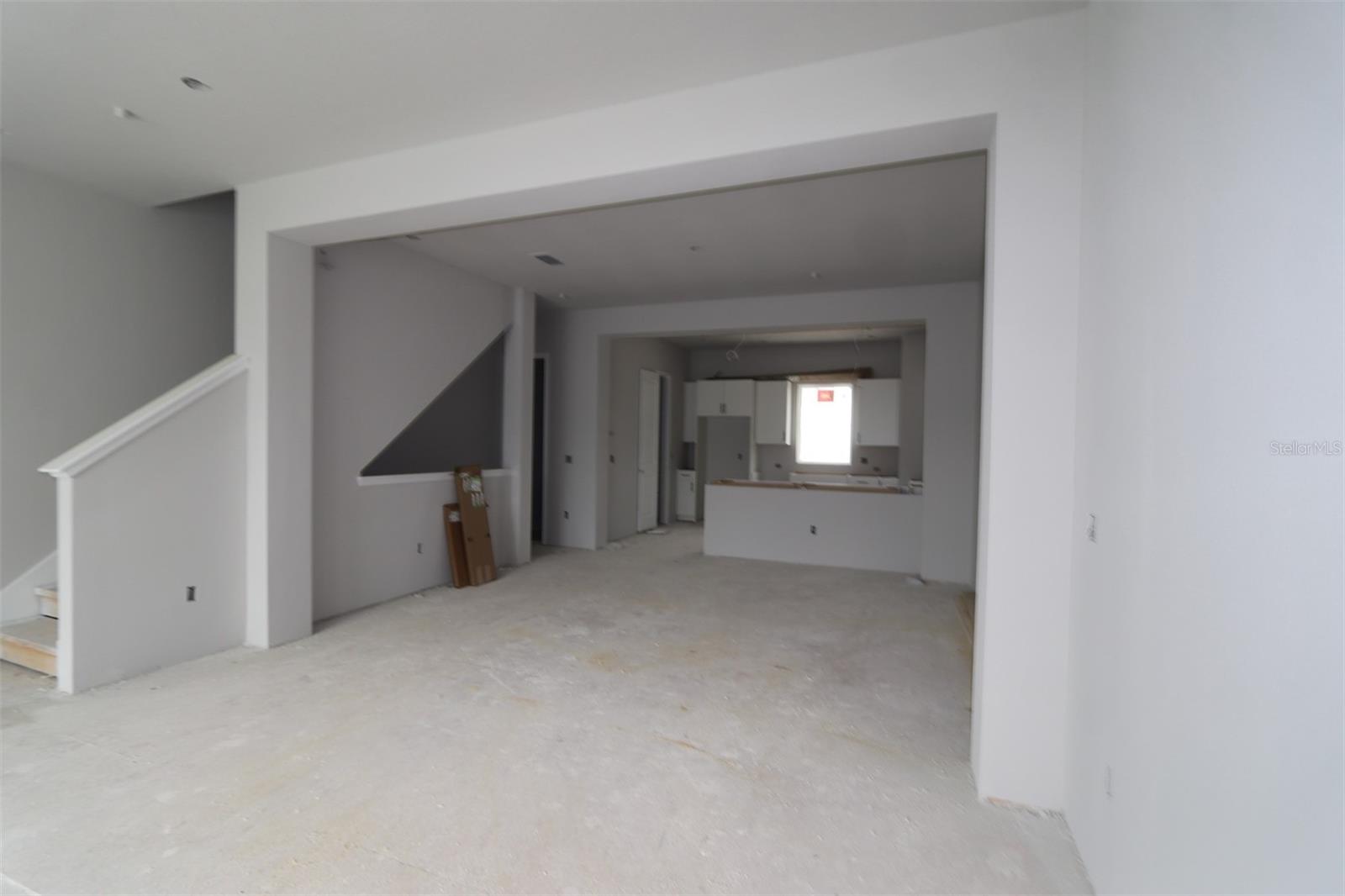 Listing photo id 6 for 491 31st Way N