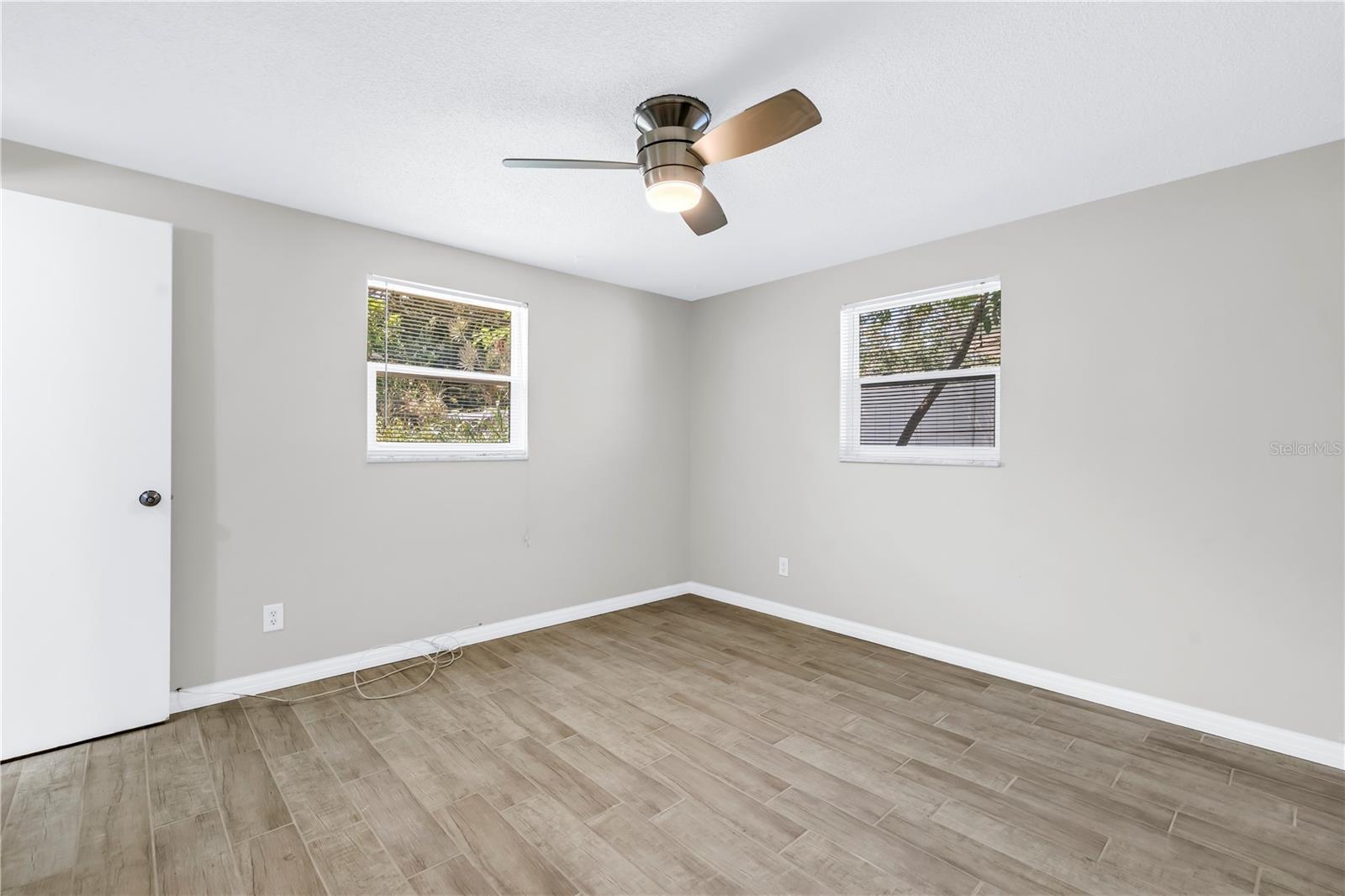 Image 15 of 23 For 10920 111th Street
