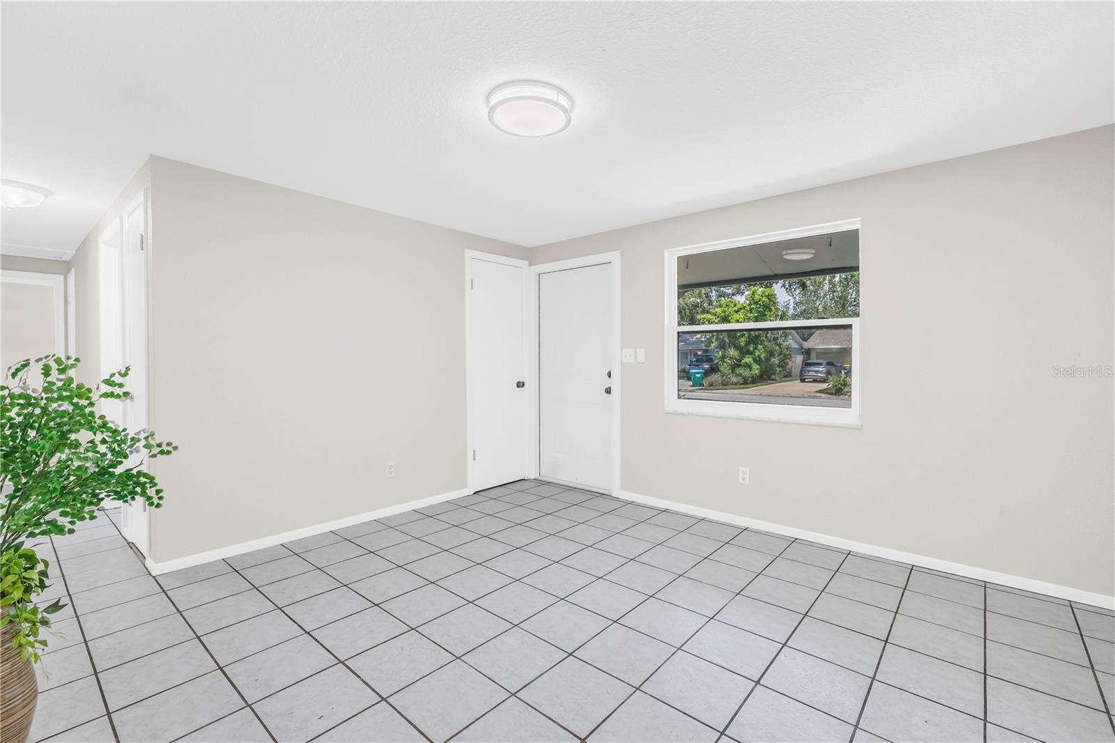Image 4 of 23 For 10920 111th Street