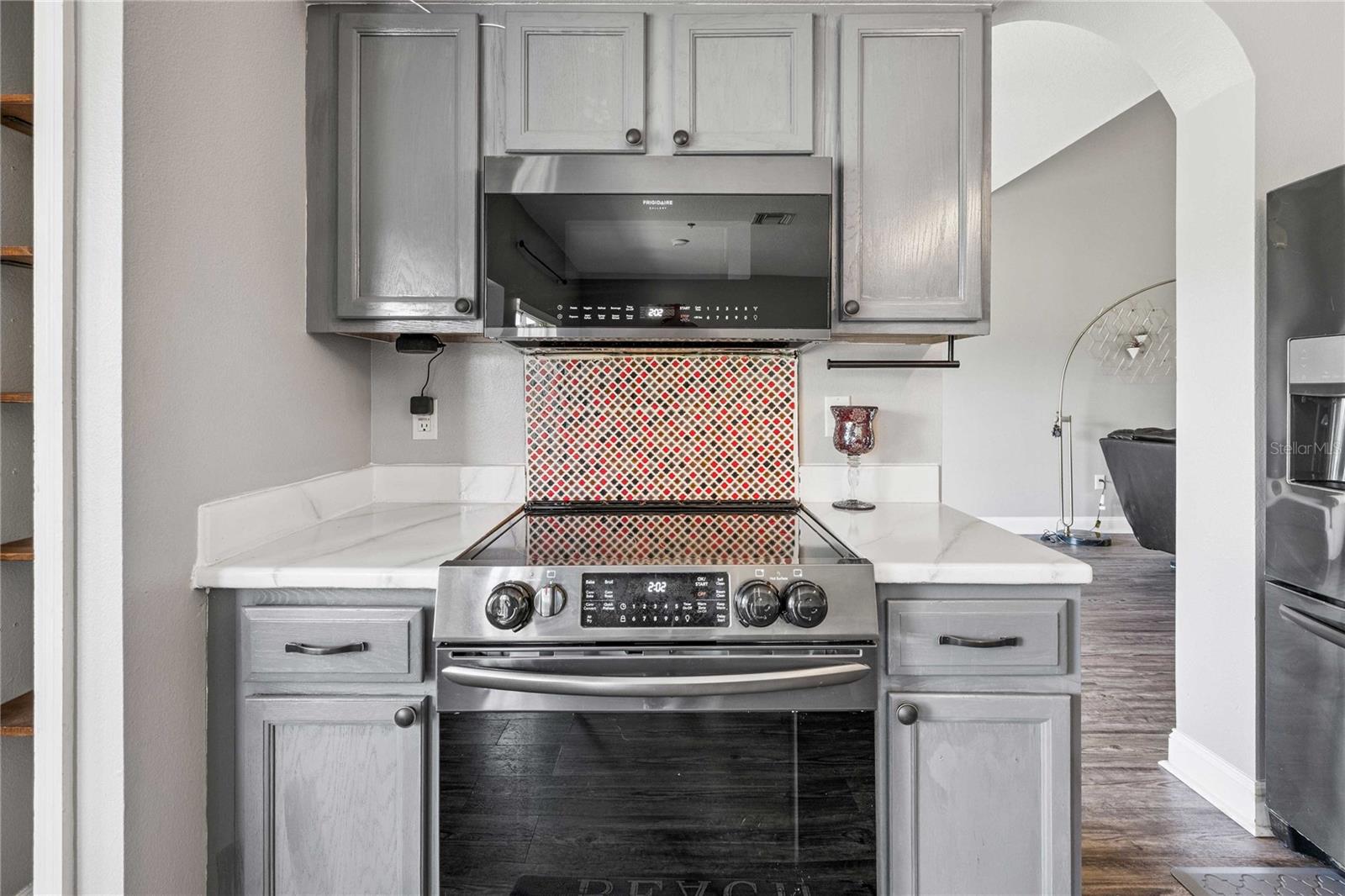 Image 12 of 49 For 18176 Sandy Pointe Drive
