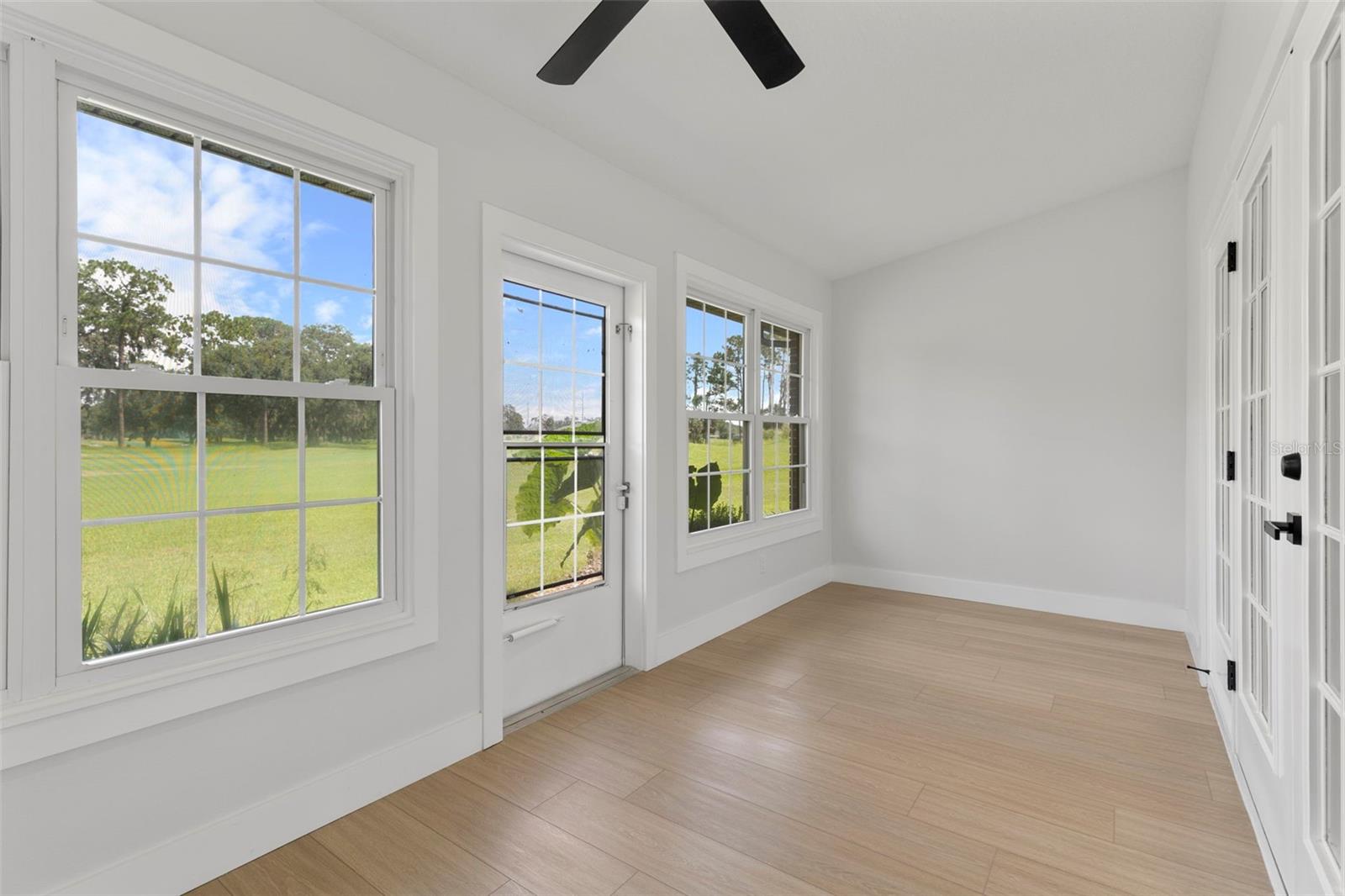 Listing photo id 22 for 6549 Brentwood Drive