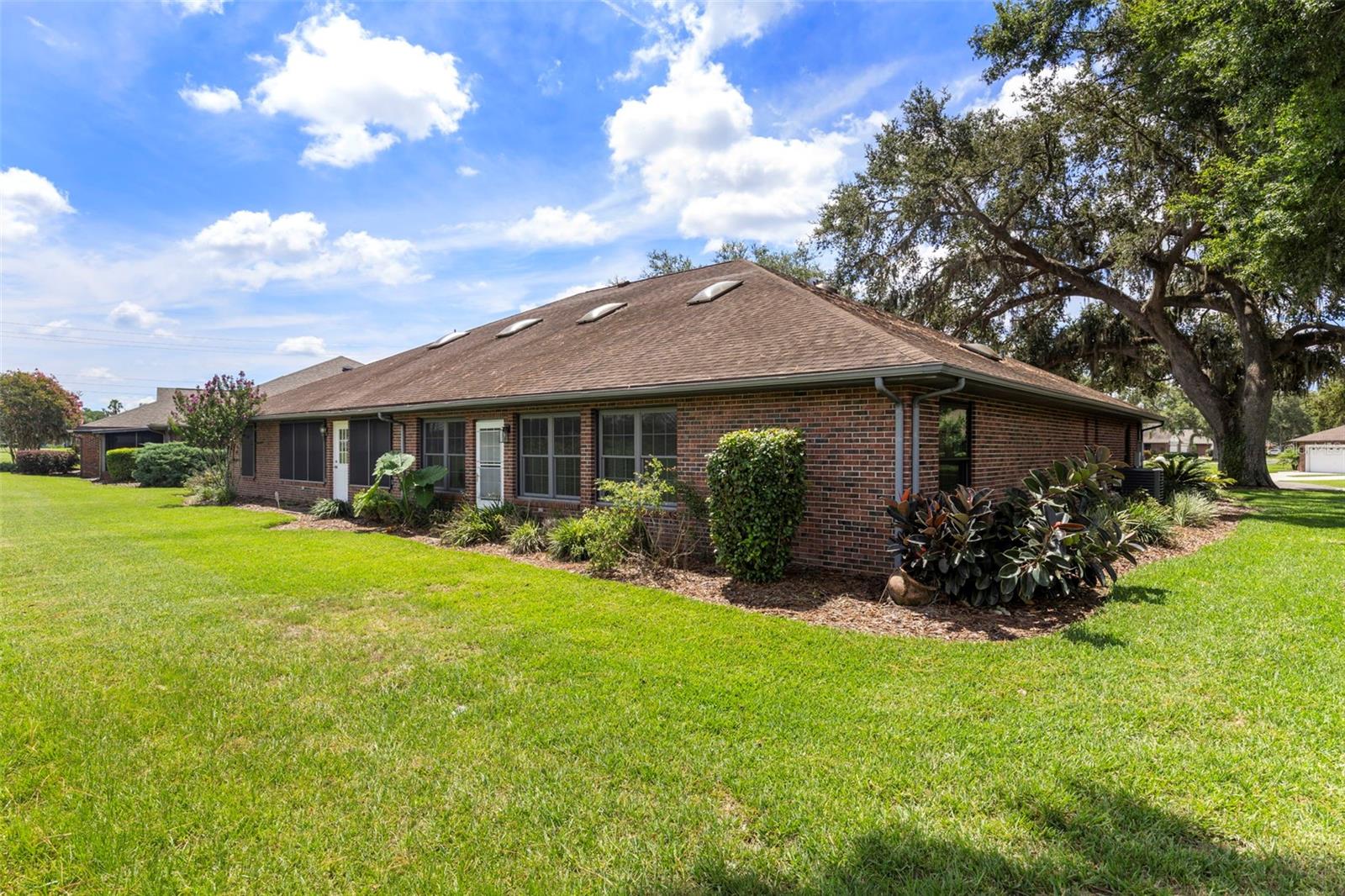Listing photo id 25 for 6549 Brentwood Drive