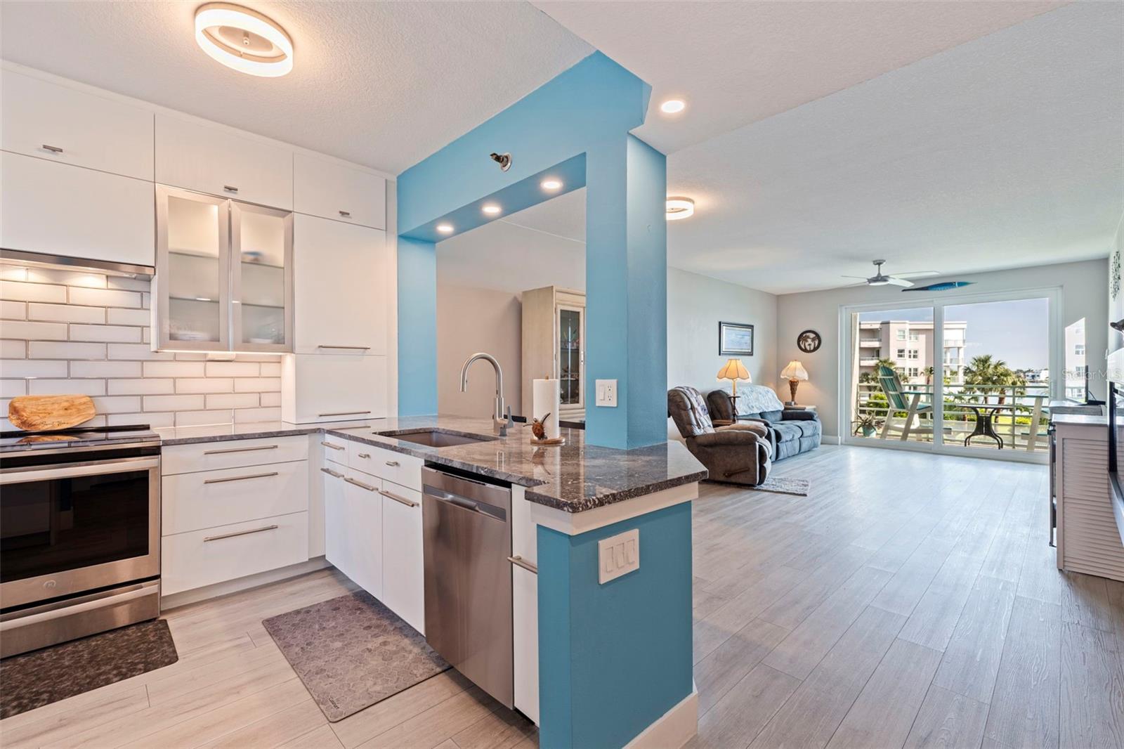 Image 2 of 45 For 7979 Sailboat Key Boulevard S 202