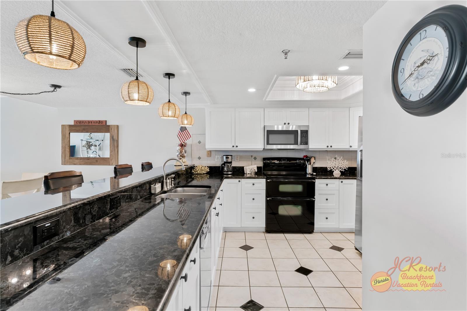Image 12 of 34 For 18500 Gulf Boulevard 209