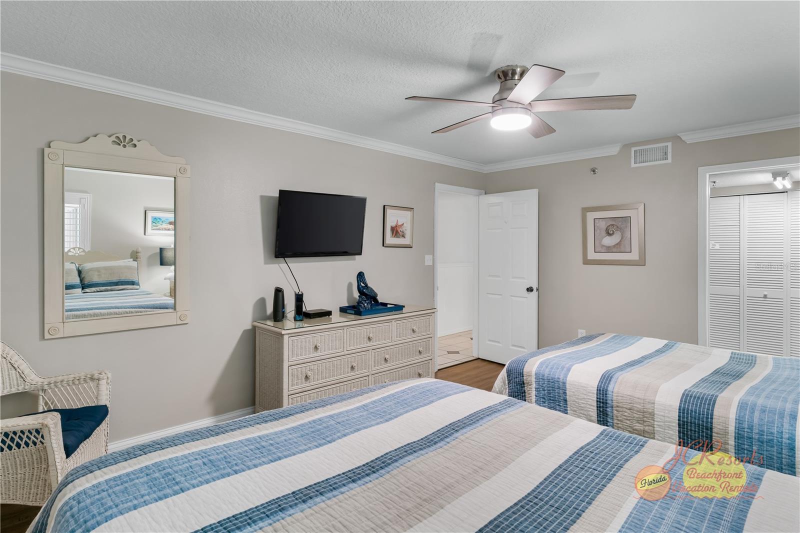 Image 23 of 34 For 18500 Gulf Boulevard 209