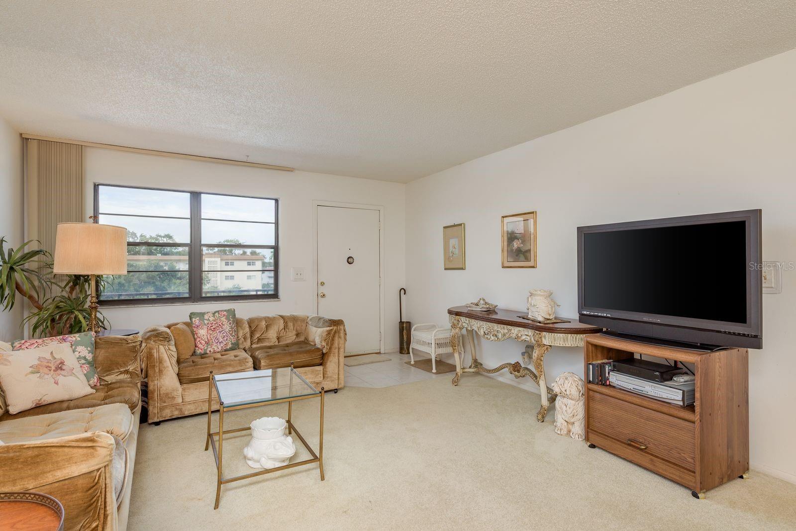 Image 11 of 56 For 7975 58th Avenue N 403