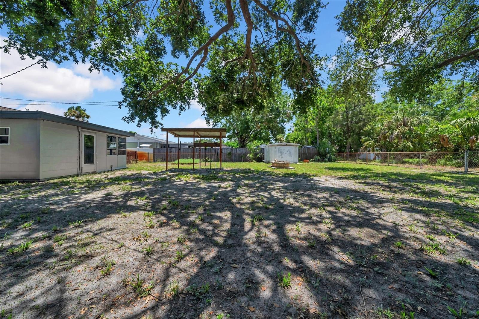 Image 13 of 39 For 762 77th Avenue N