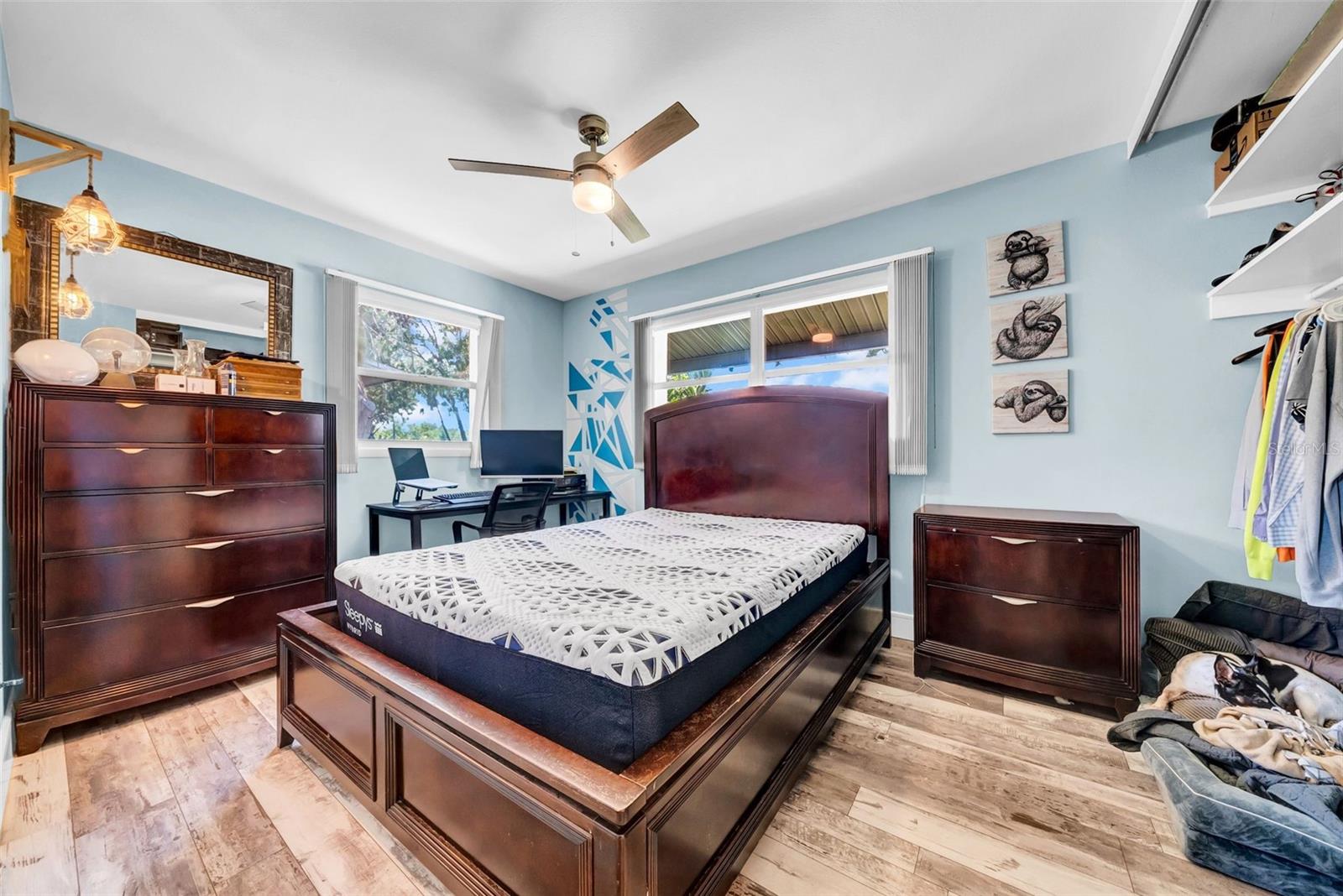 Image 28 of 39 For 762 77th Avenue N