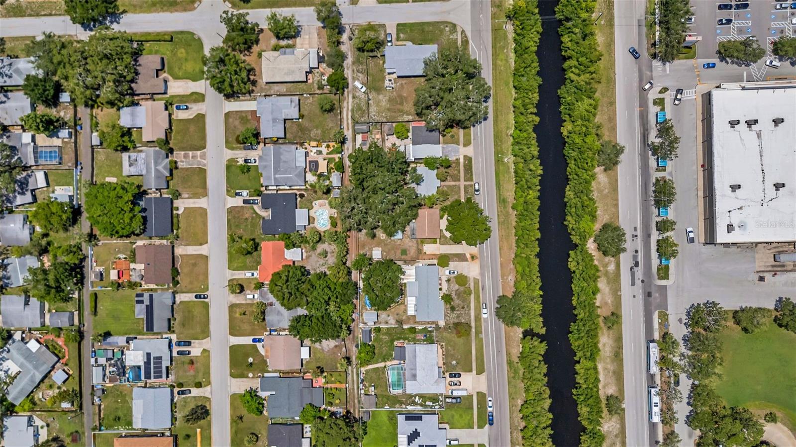 Image 34 of 39 For 762 77th Avenue N
