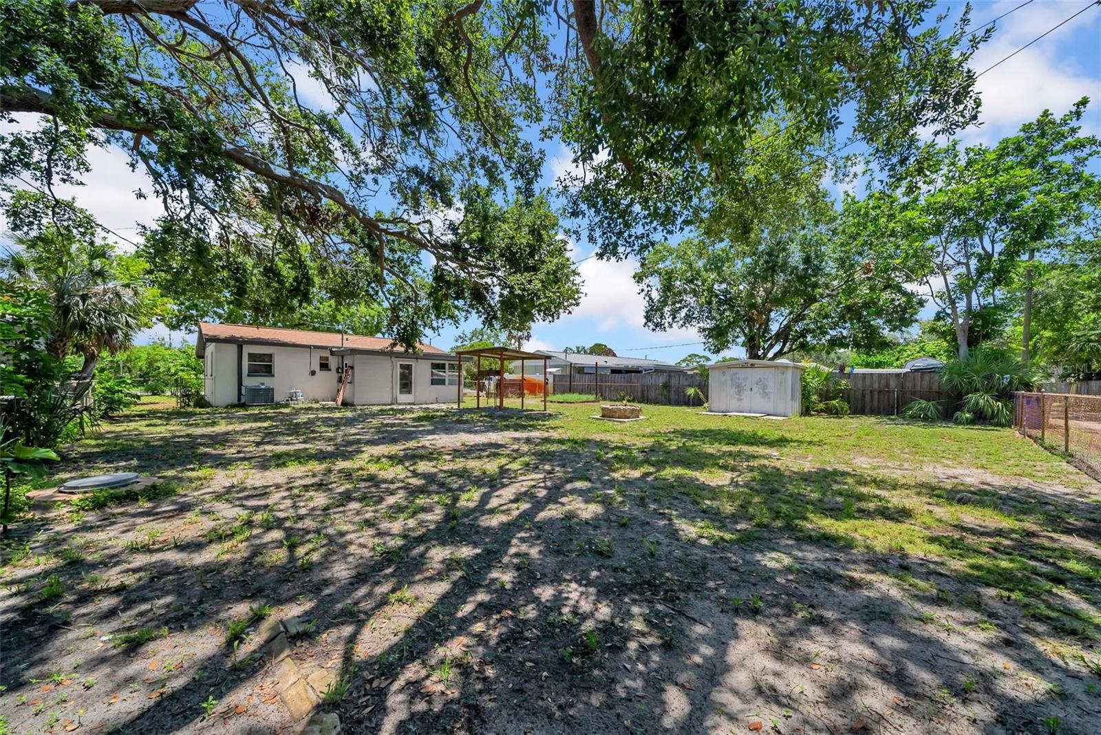 Image 9 of 39 For 762 77th Avenue N
