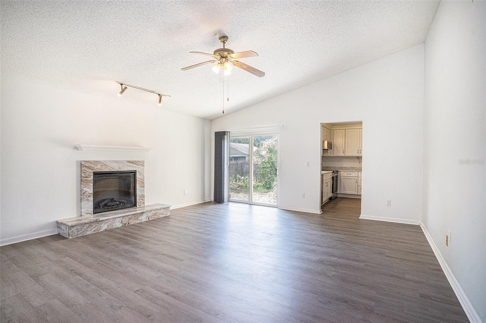 Image 3 of 13 For 1902 Cedarbrooke Drive