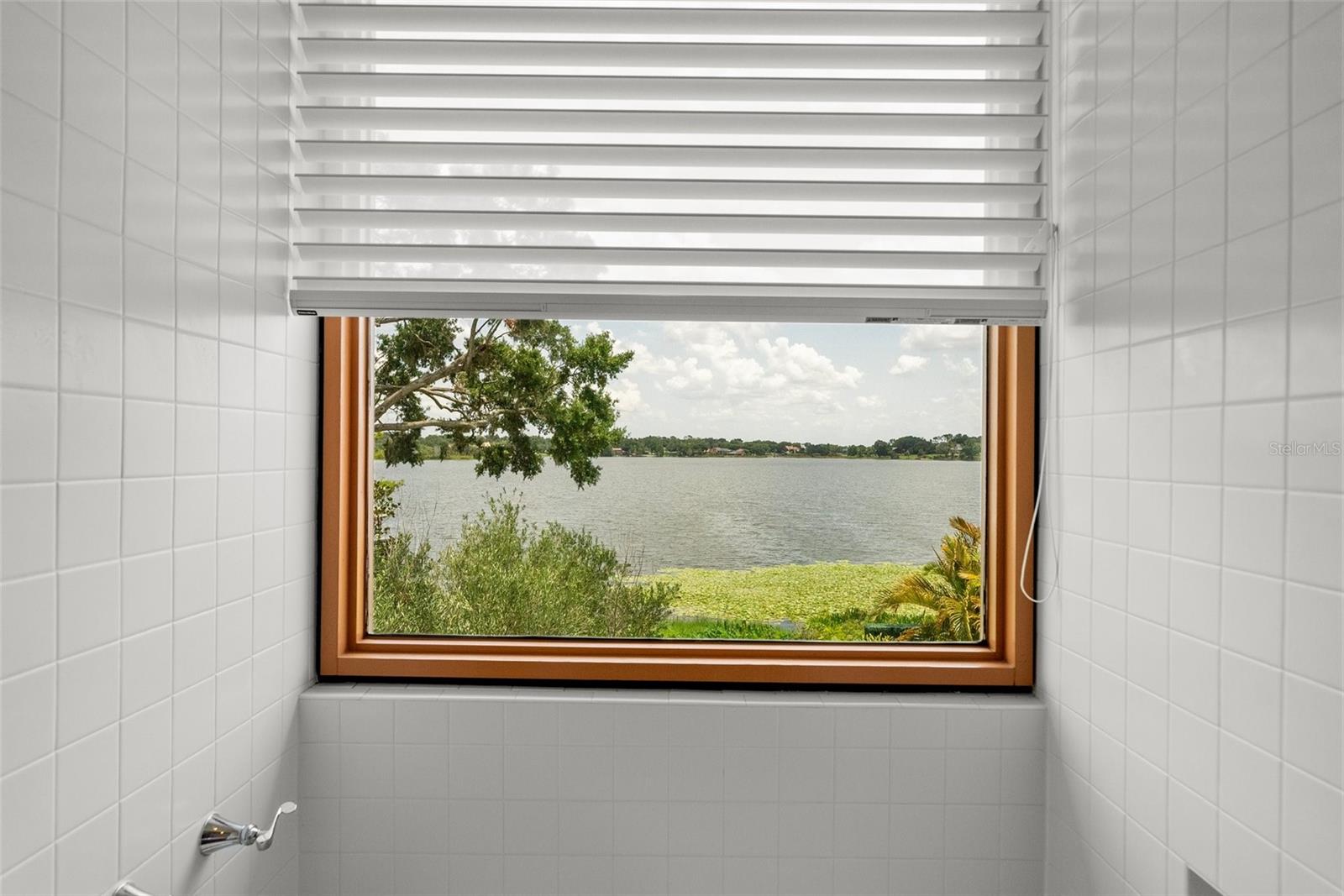 Image 30 of 47 For 950 Lake Otis Drive Se