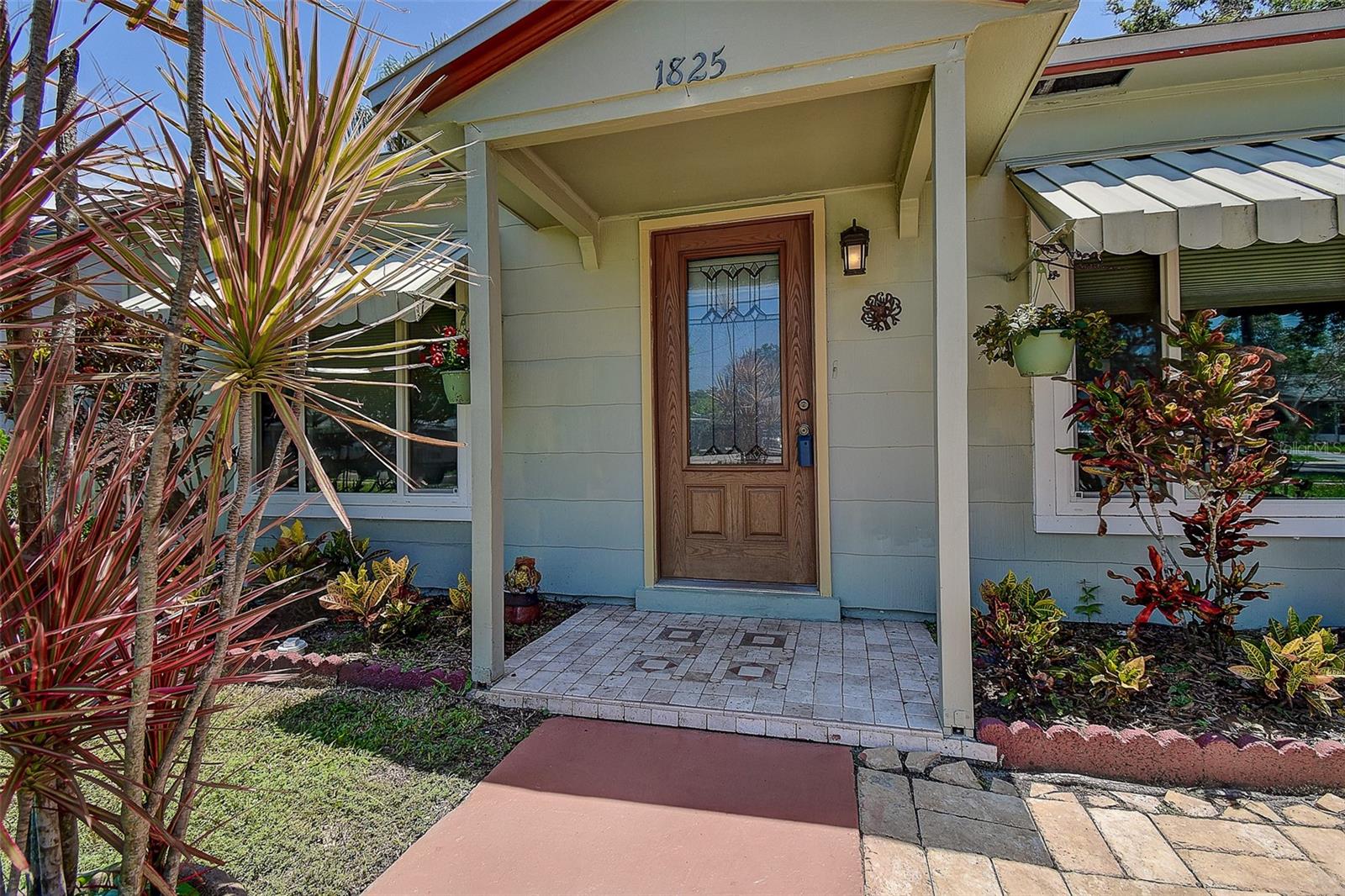 Image 4 of 41 For 1825 San Mateo Drive