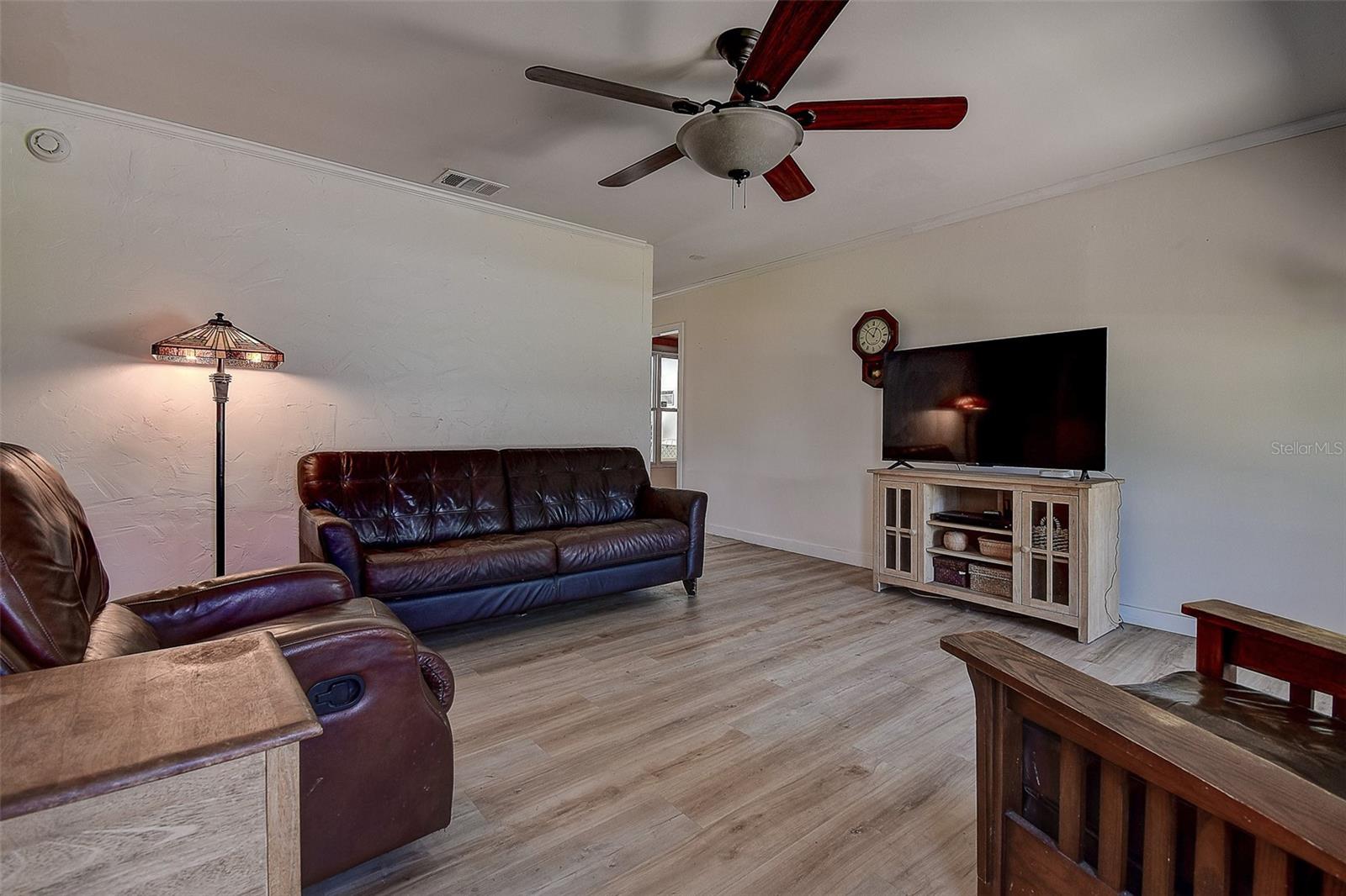 Image 5 of 41 For 1825 San Mateo Drive