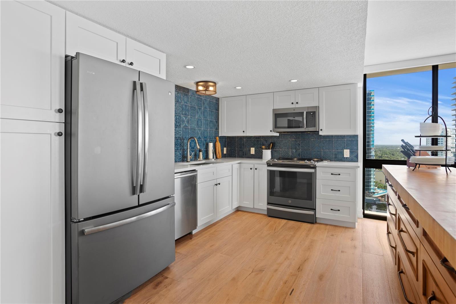 Image 10 of 56 For 3301 Bayshore Boulevard 2302e