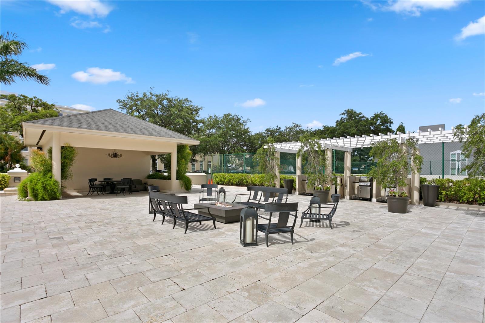 Image 40 of 56 For 3301 Bayshore Boulevard 2302e