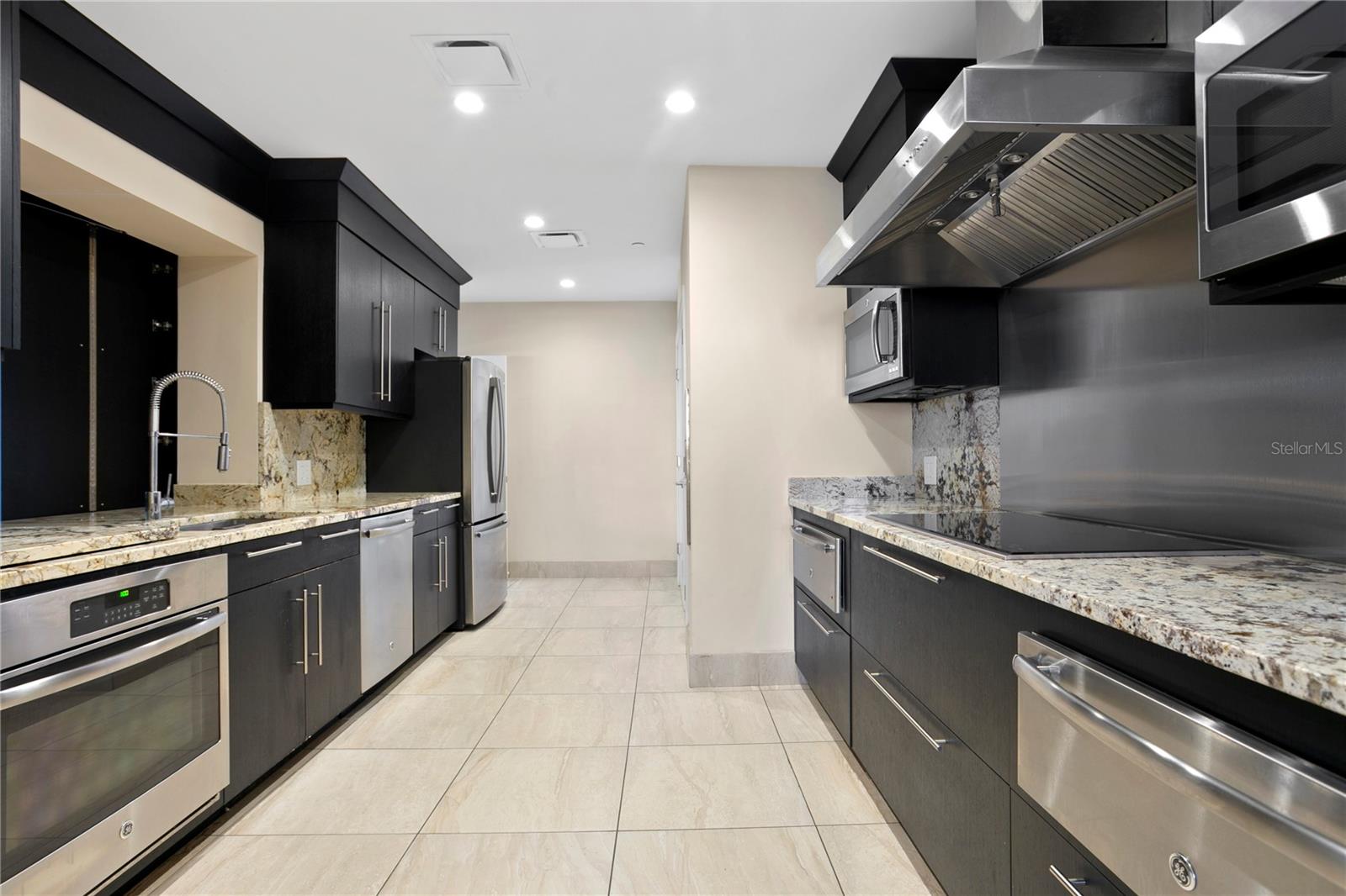 Image 46 of 56 For 3301 Bayshore Boulevard 2302e