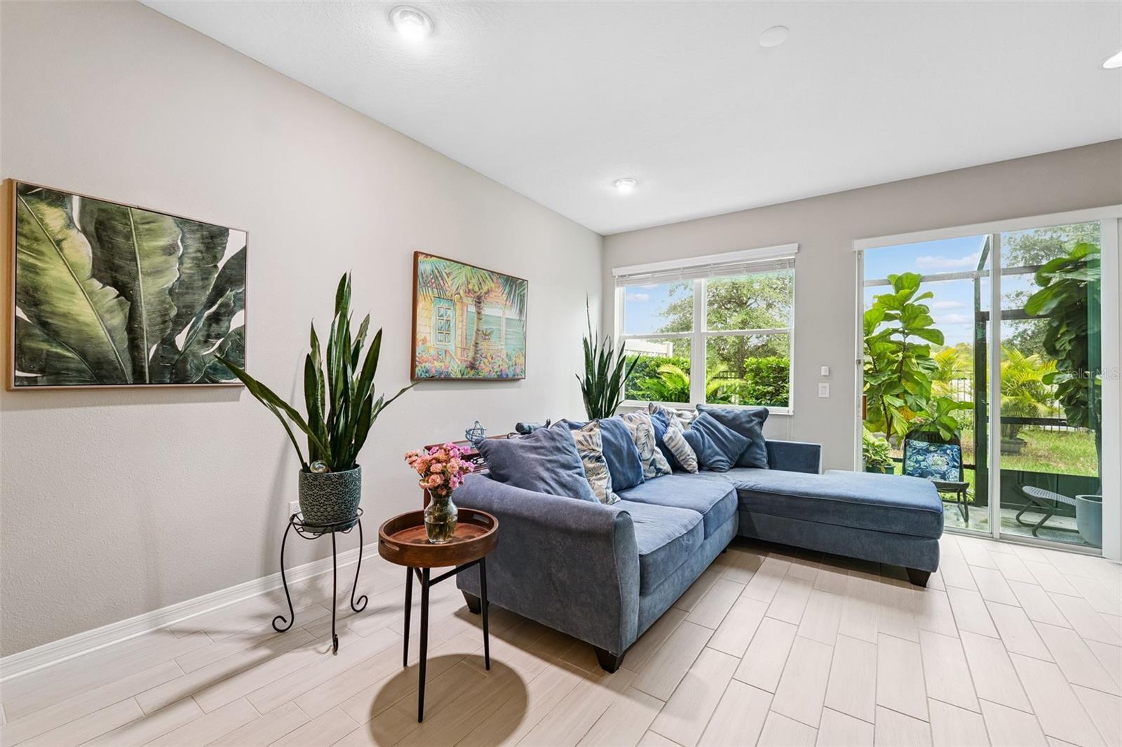 Image 15 of 36 For 29929 Southwell Lane