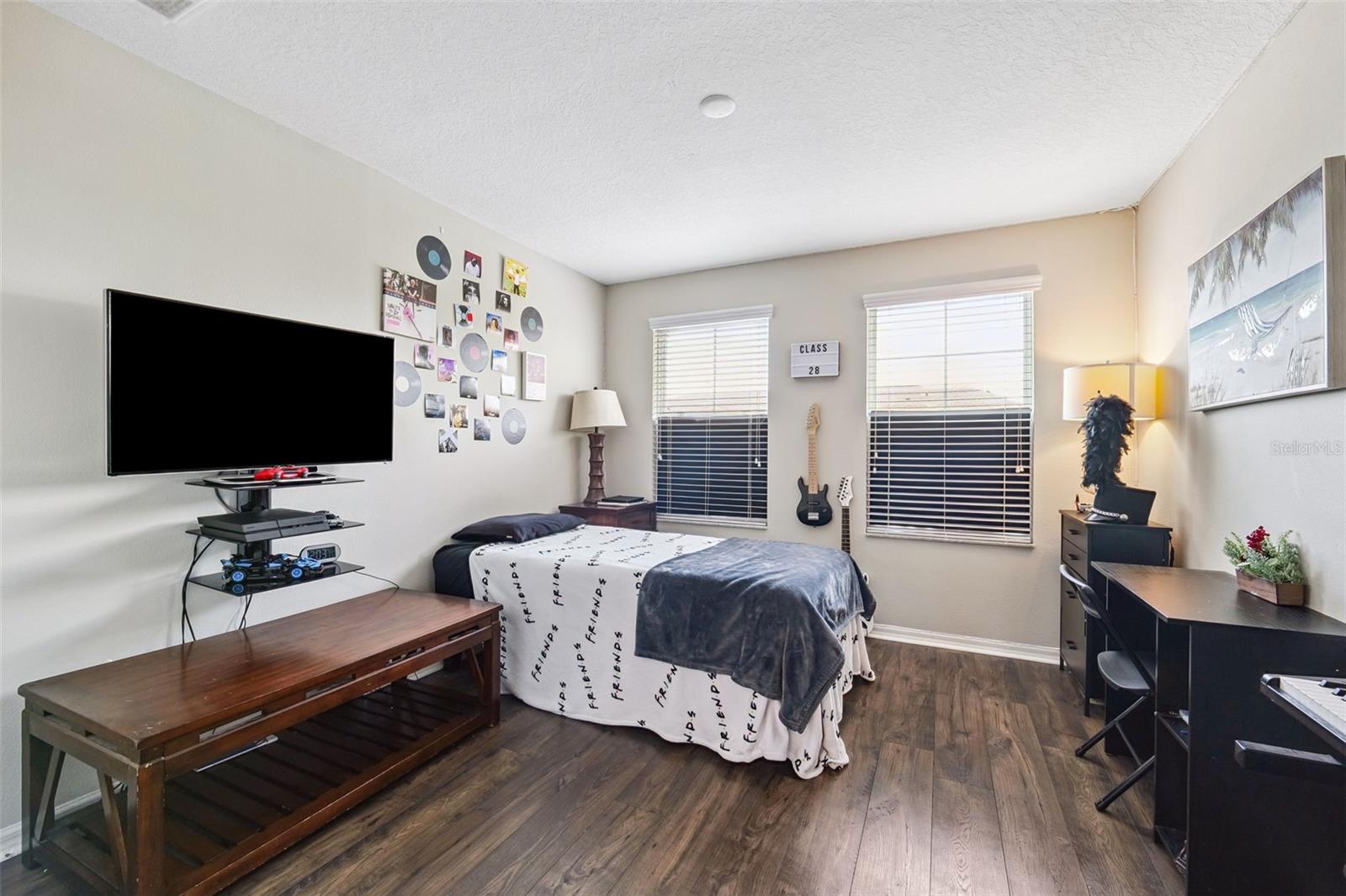 Image 18 of 36 For 29929 Southwell Lane