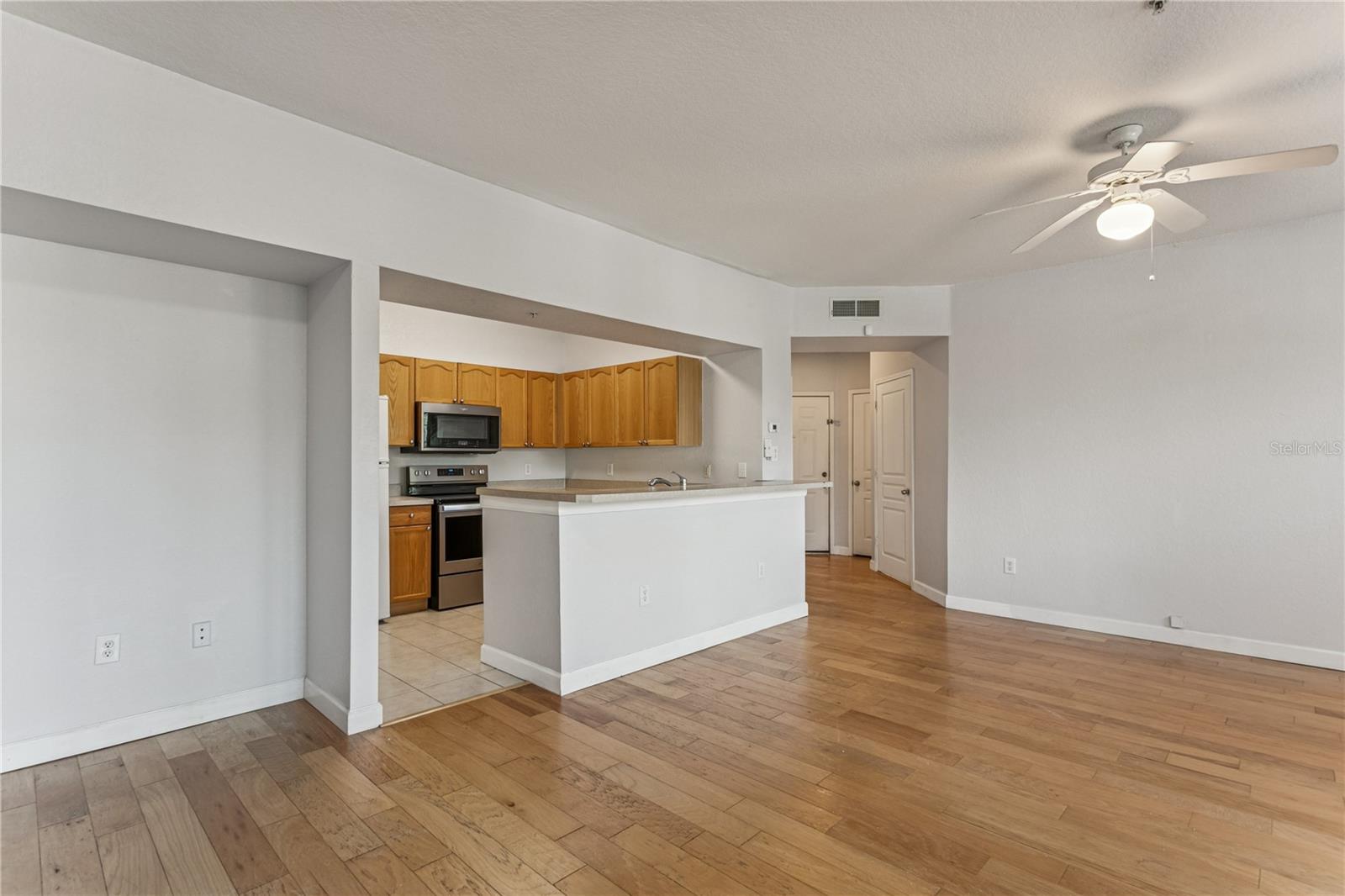 Image 8 of 22 For 5125 Palm Springs Blvd  1203