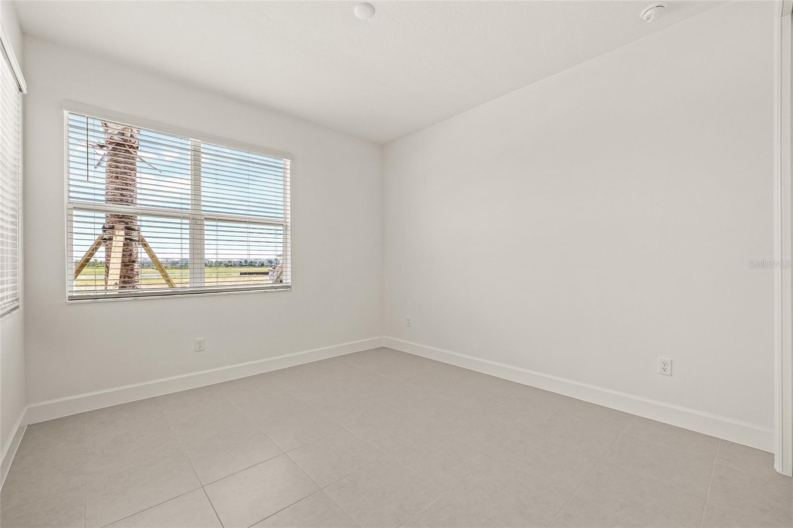 Image 32 of 47 For 32565 Veneto Place
