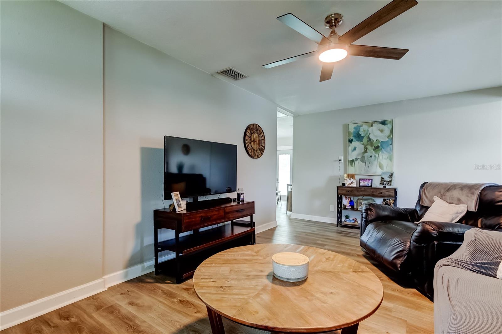 Image 6 of 55 For 2906 Dewey Street