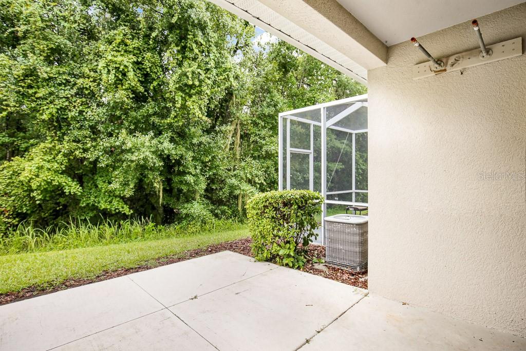 Image 18 of 22 For 15867 Fishhawk View Drive