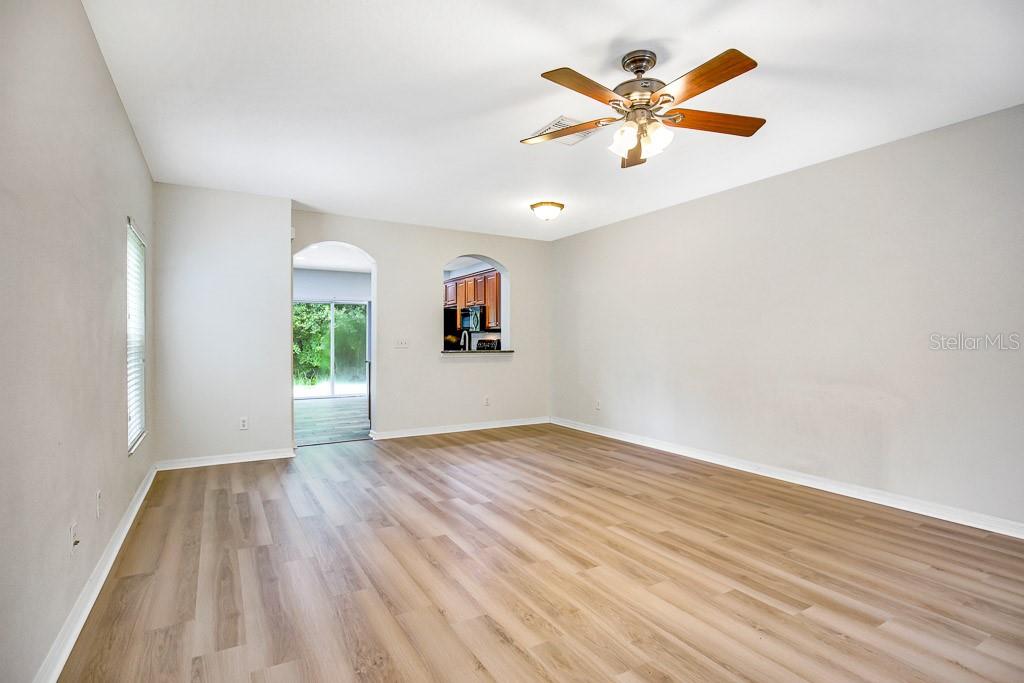 Image 3 of 22 For 15867 Fishhawk View Drive