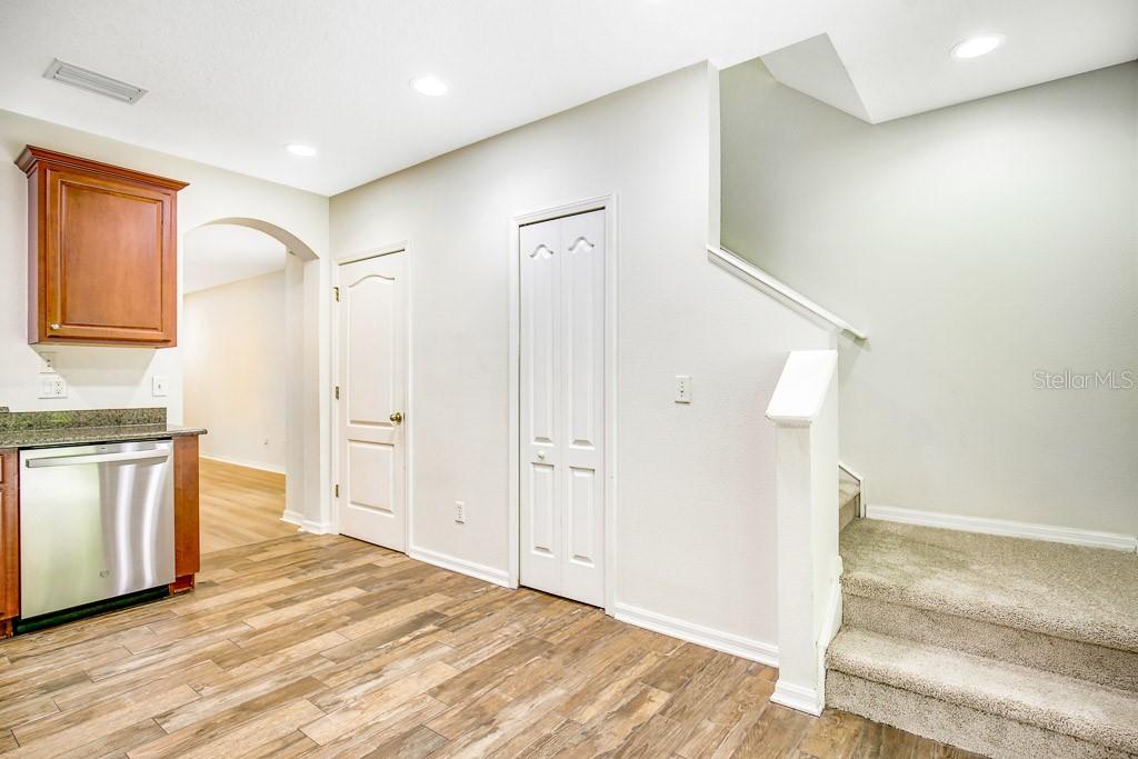 Image 8 of 22 For 15867 Fishhawk View Drive