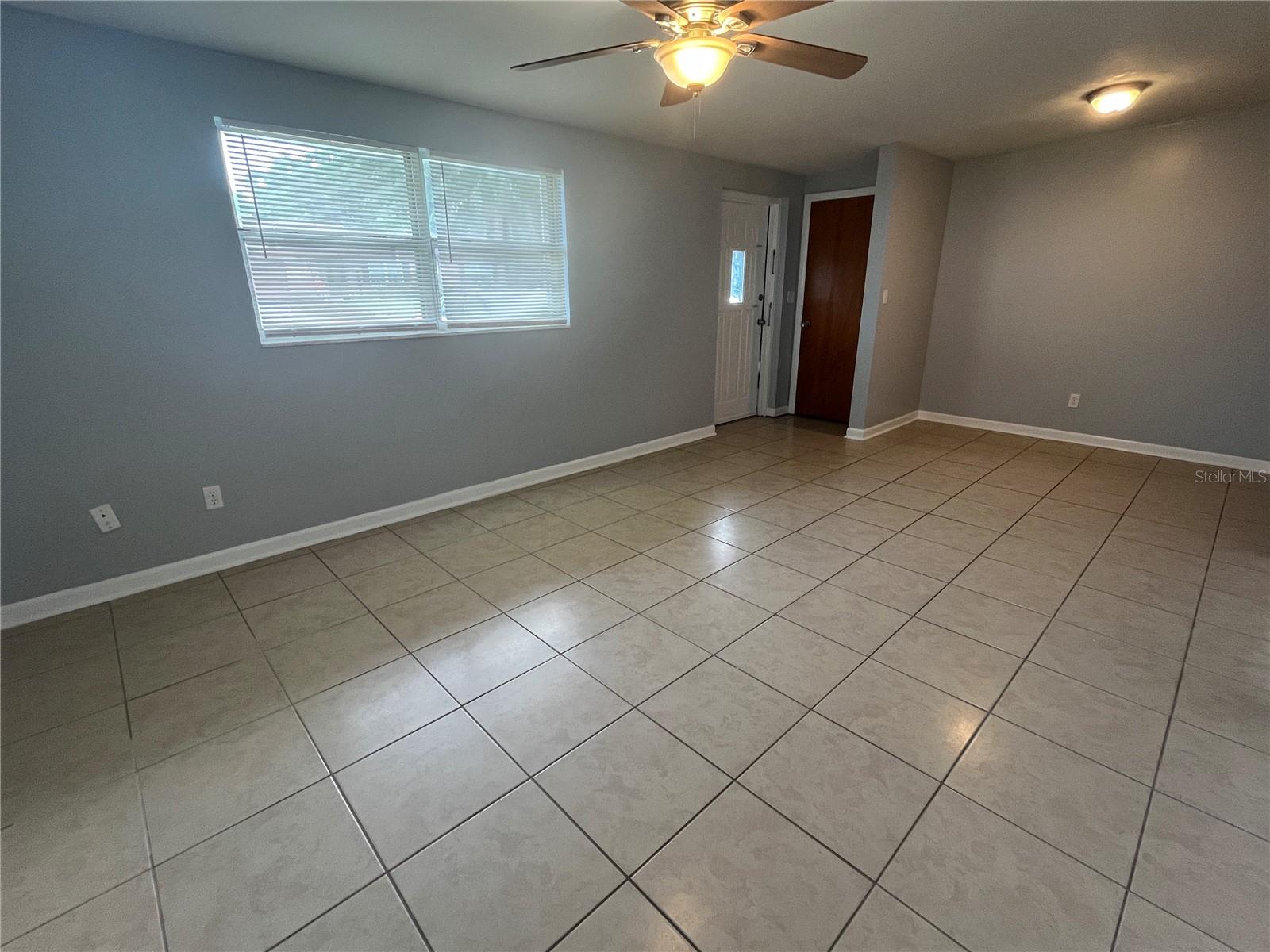 Image 2 of 4 For 2600 Trinity Circle Nw A