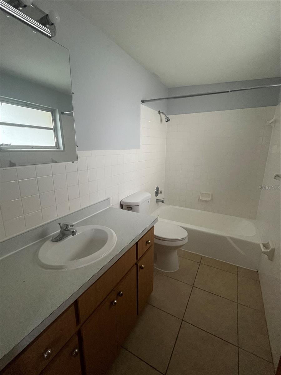 Image 4 of 4 For 2600 Trinity Circle Nw A