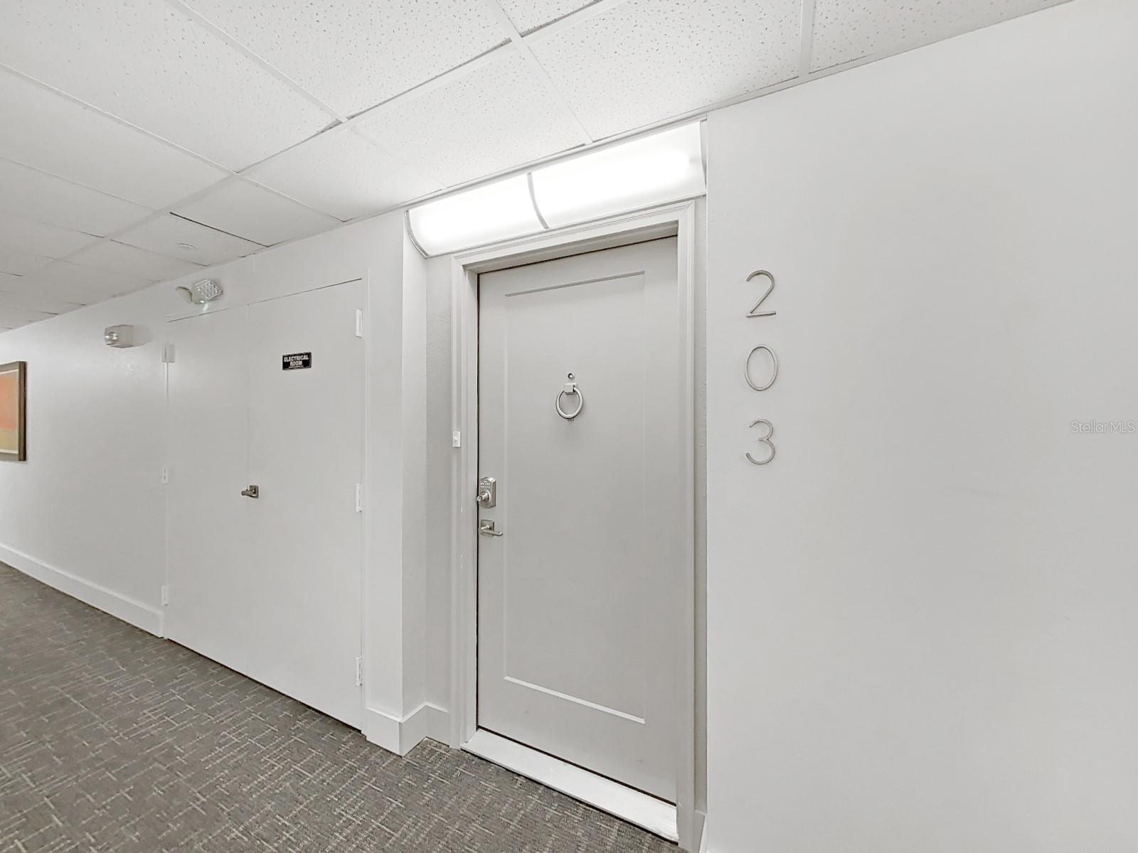 Image 40 of 44 For 400 Island Way 203