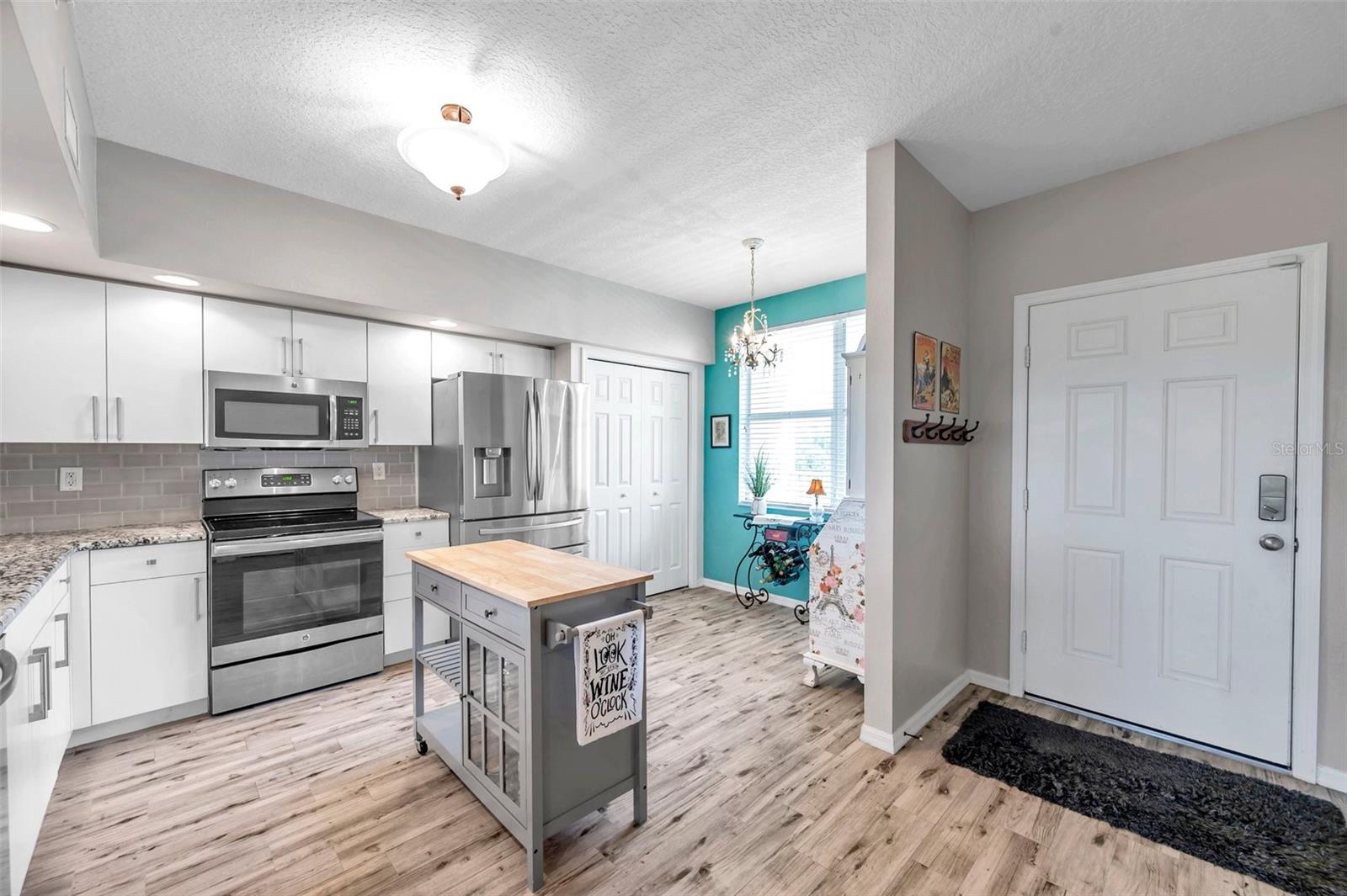 Image 8 of 44 For 1200 Country Club Drive 6302