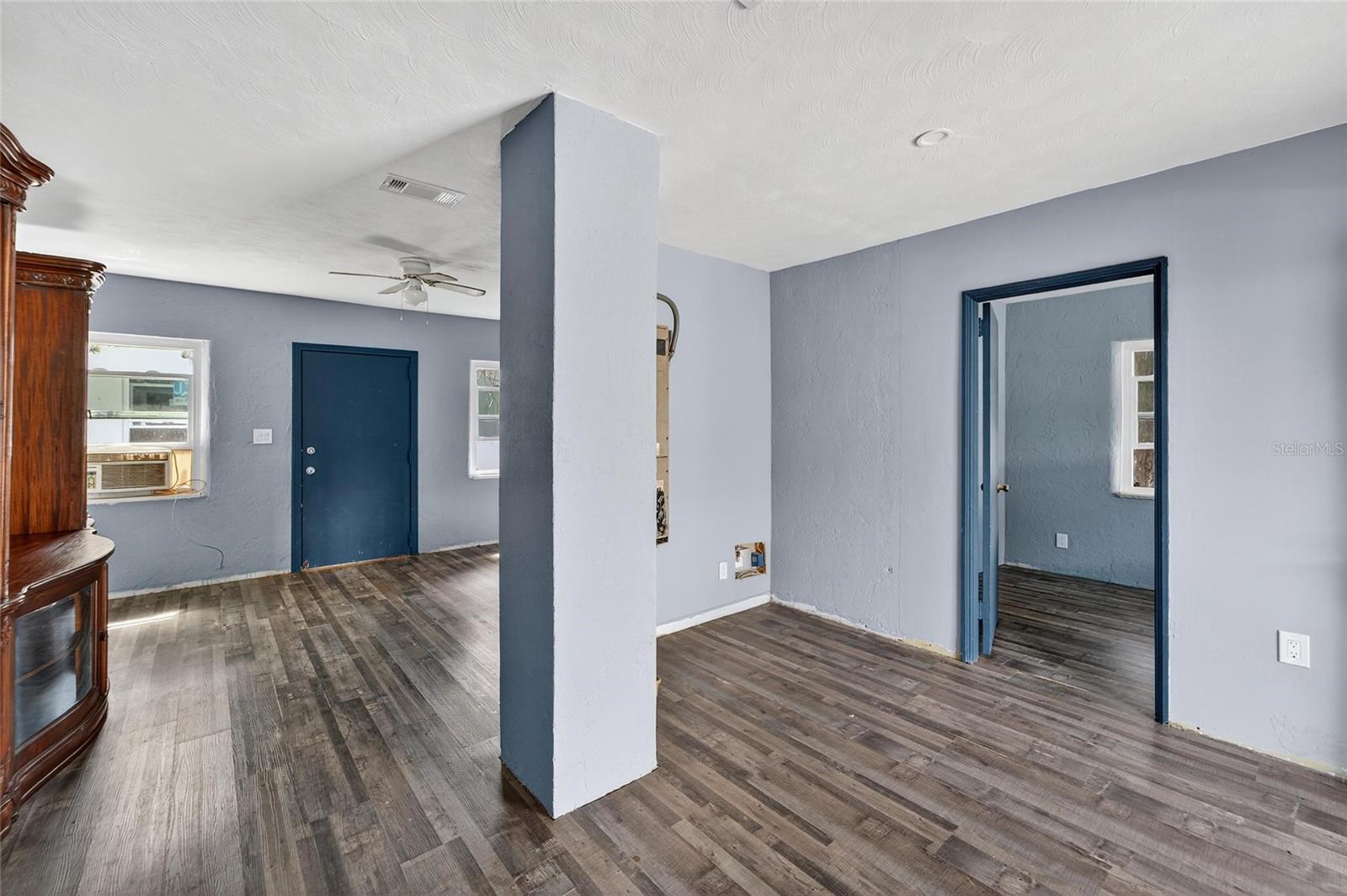 Image 11 of 41 For 5021 9th Avenue S