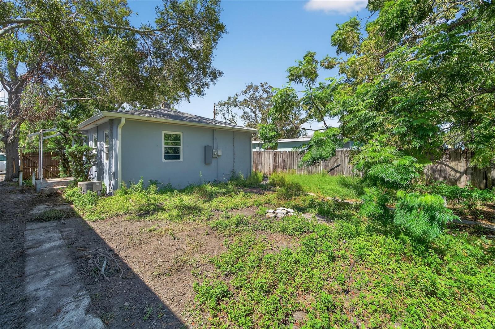 Image 33 of 41 For 5021 9th Avenue S