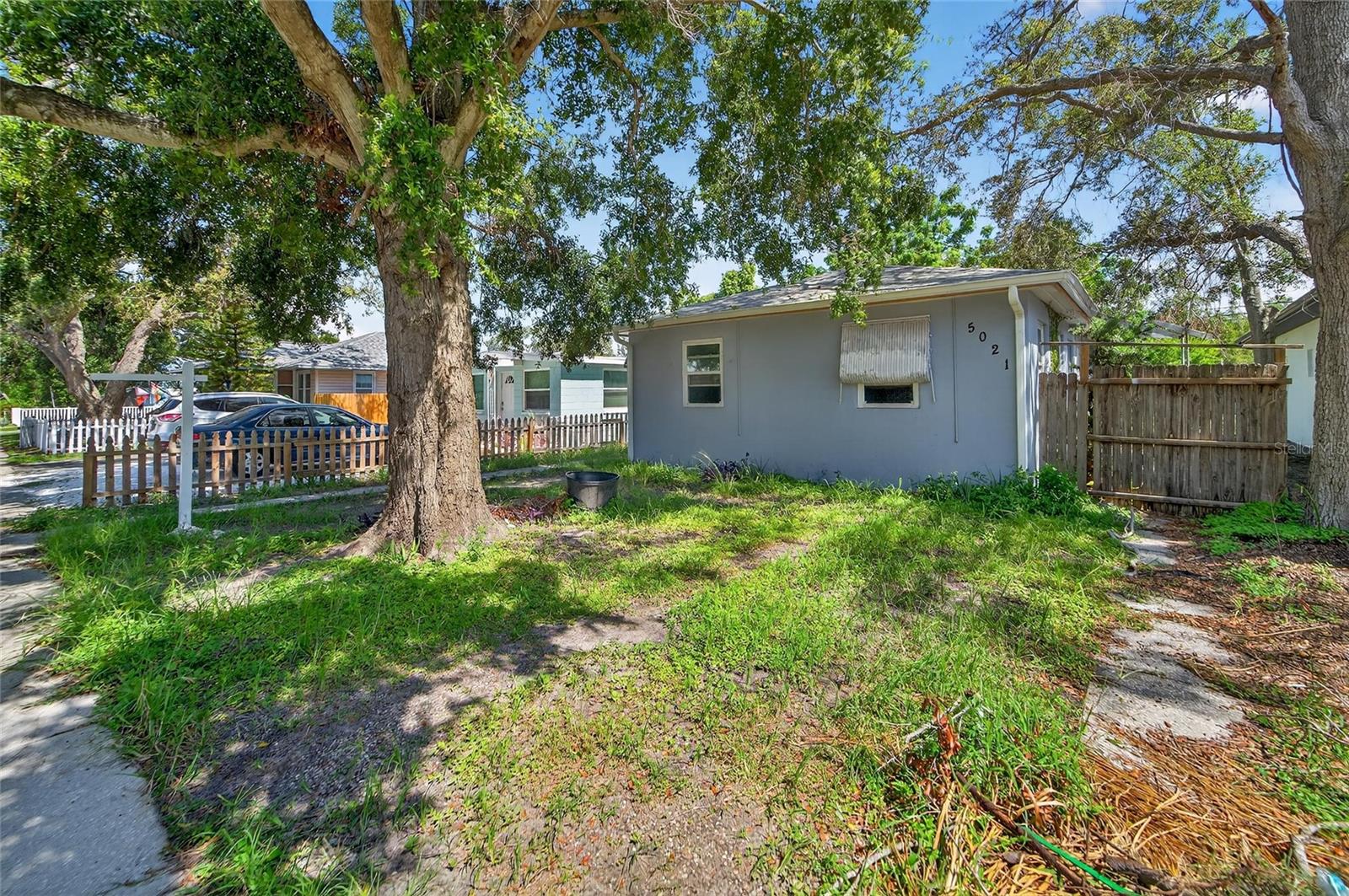 Image 4 of 41 For 5021 9th Avenue S