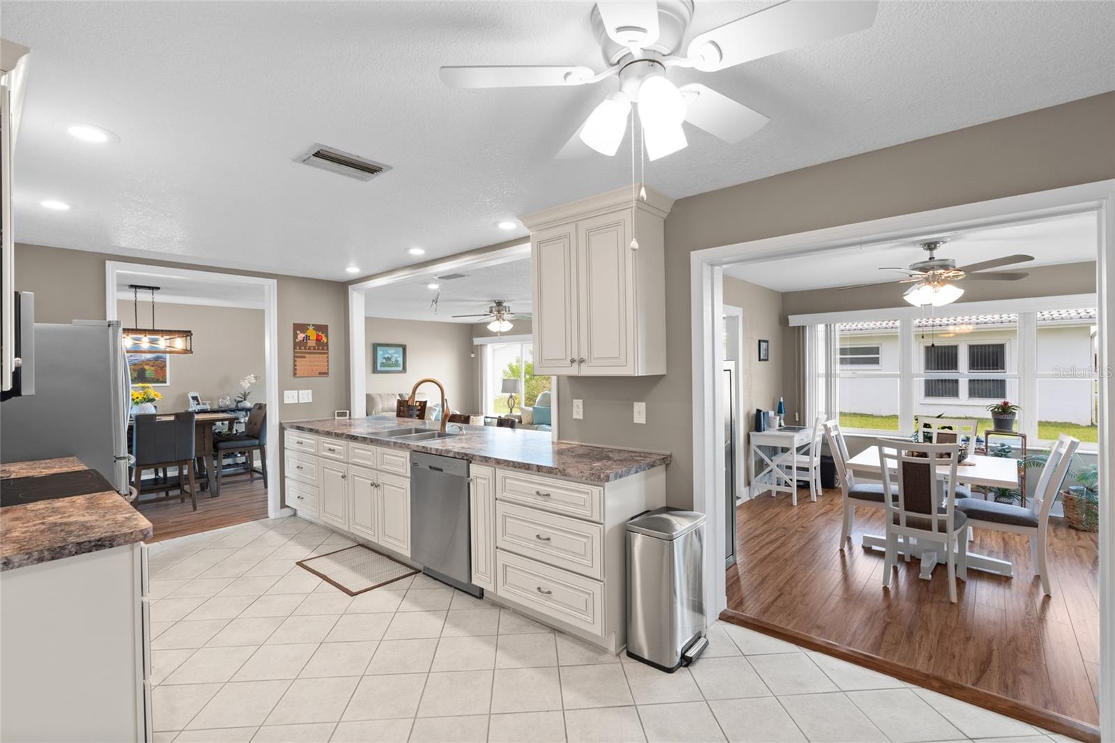 Image 15 of 37 For 9130 34th Way N 6