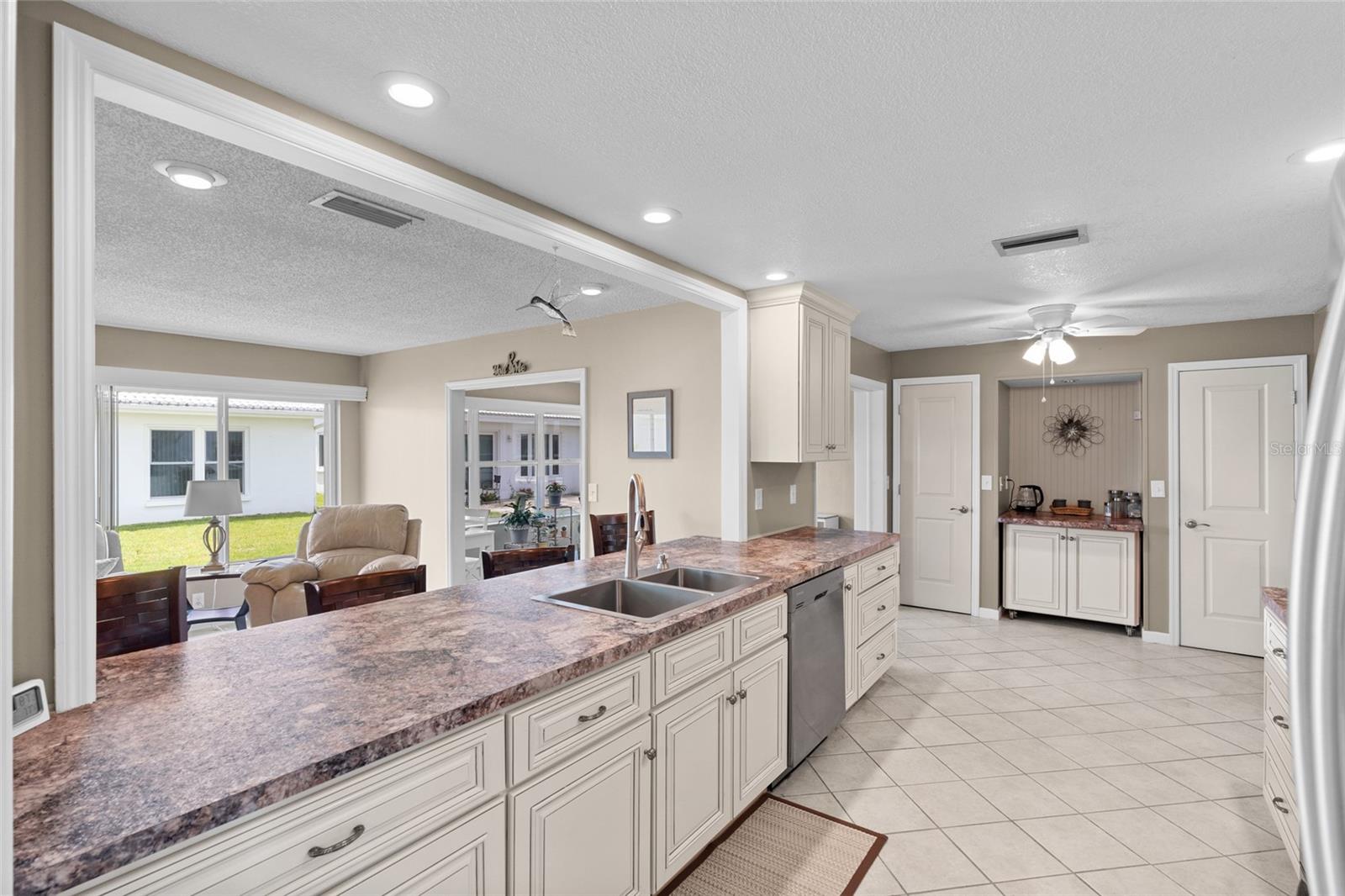 Image 16 of 37 For 9130 34th Way N 6