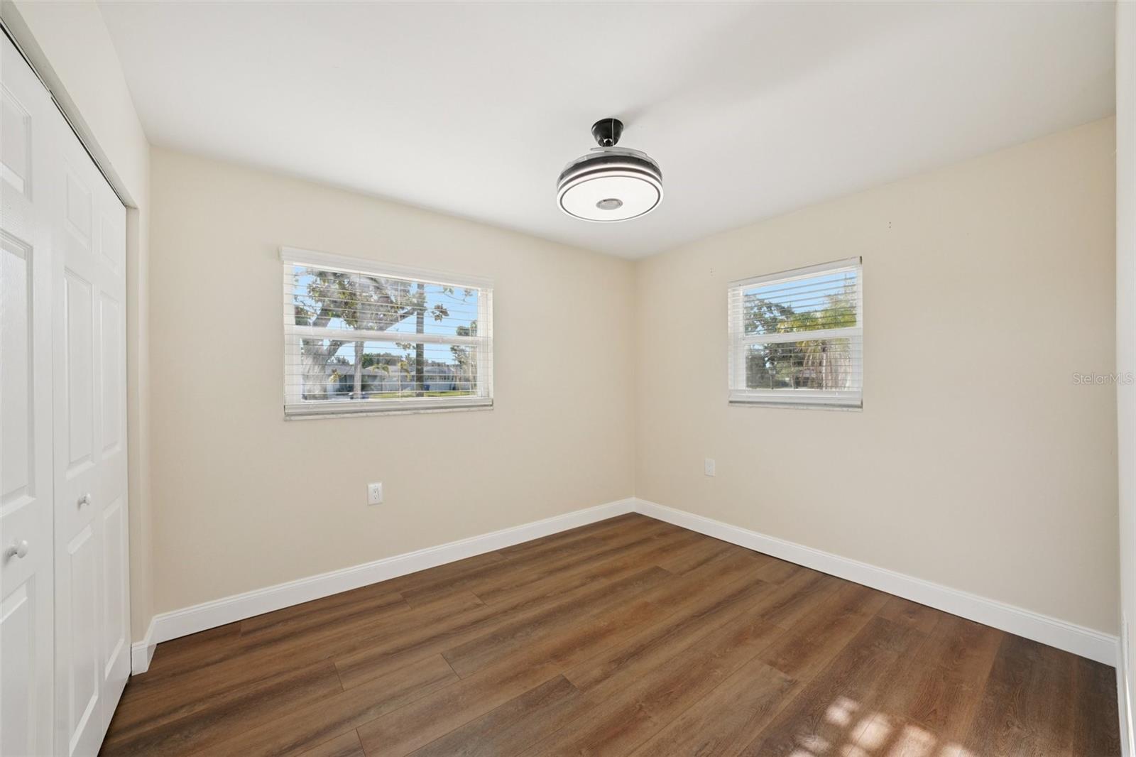 Image 23 of 38 For 6040 Denver Street Ne