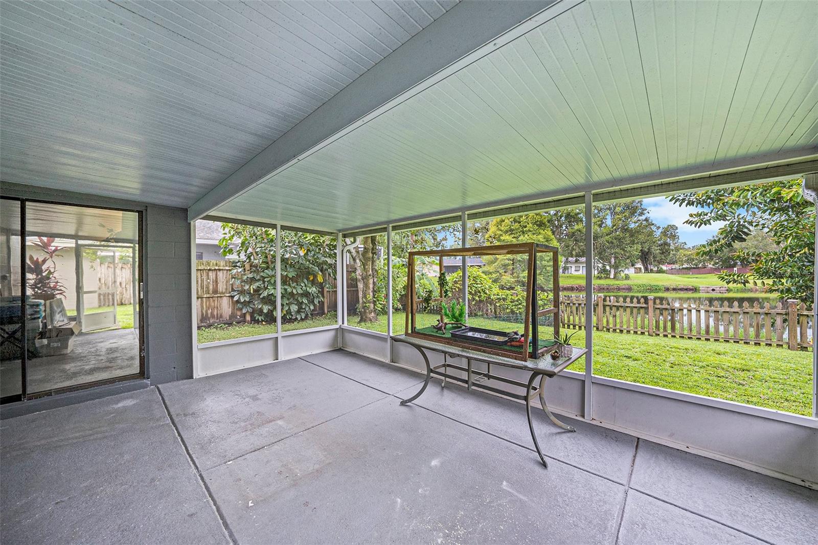 Image 18 of 35 For 4805 Grove Point Drive