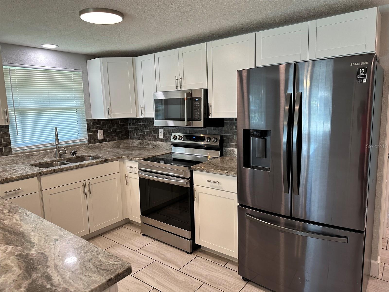 Image 12 of 70 For 5516 9th Street