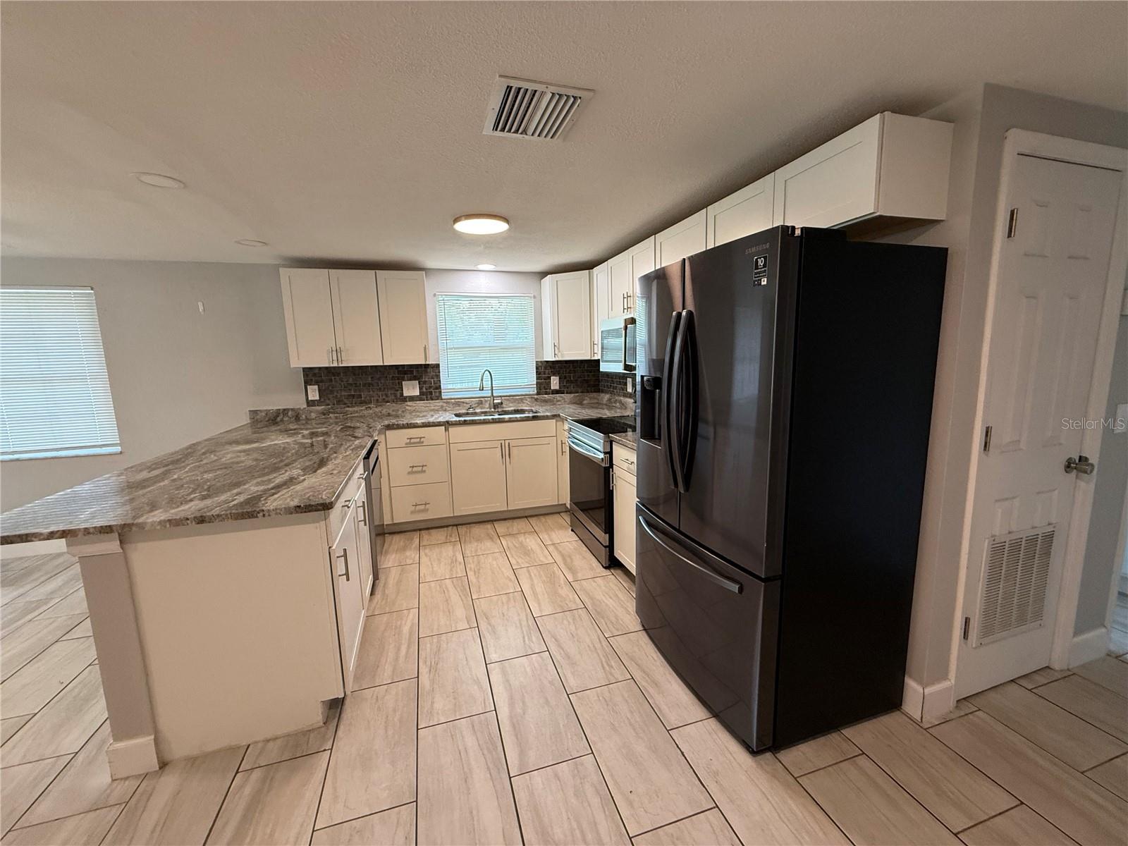 Image 15 of 70 For 5516 9th Street