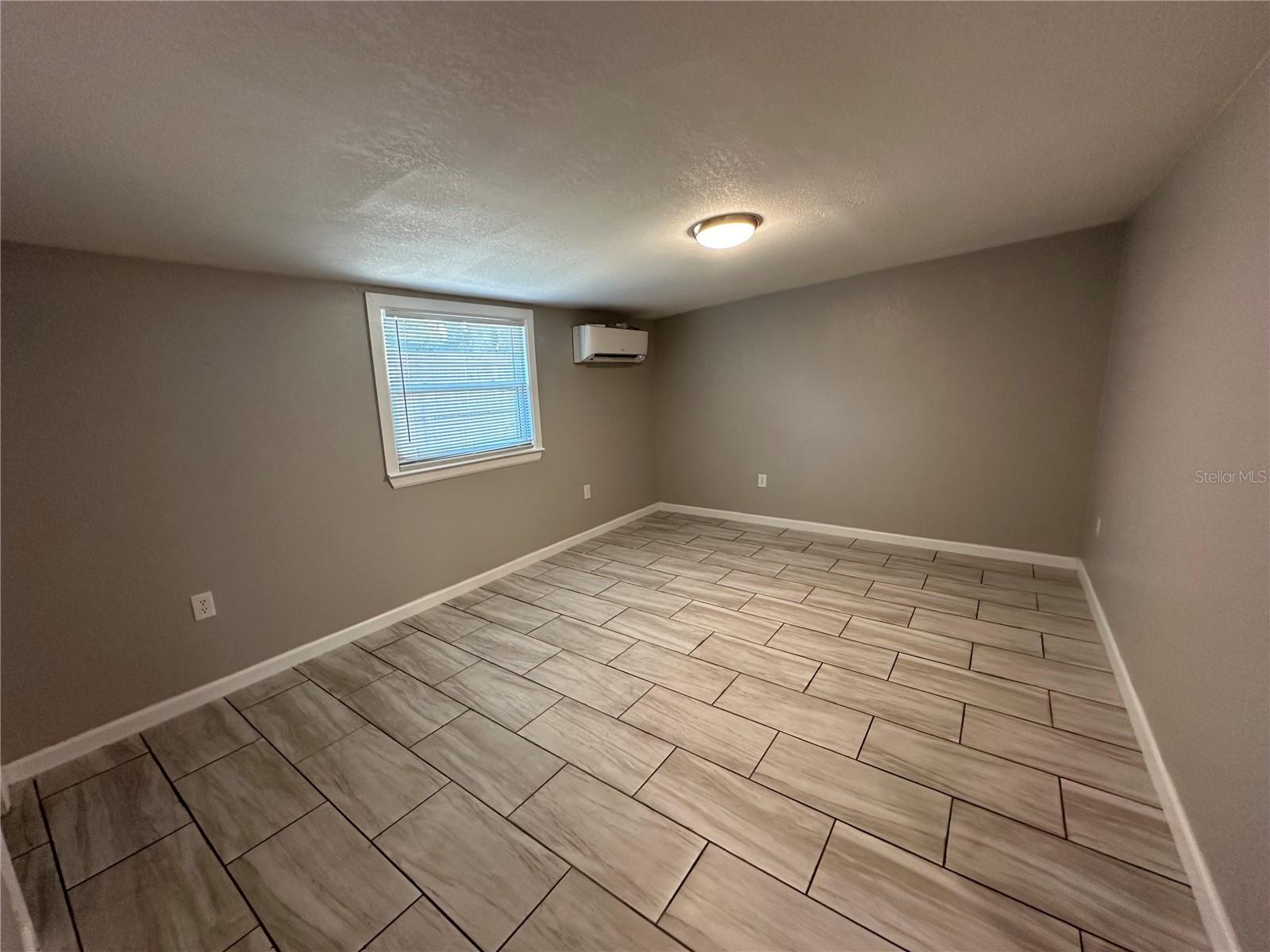 Image 20 of 70 For 5516 9th Street