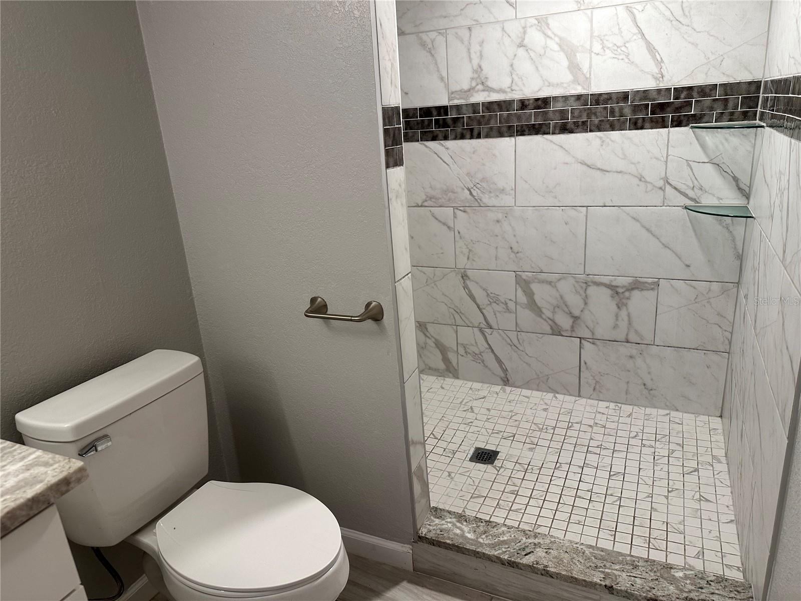 Image 29 of 70 For 5516 9th Street