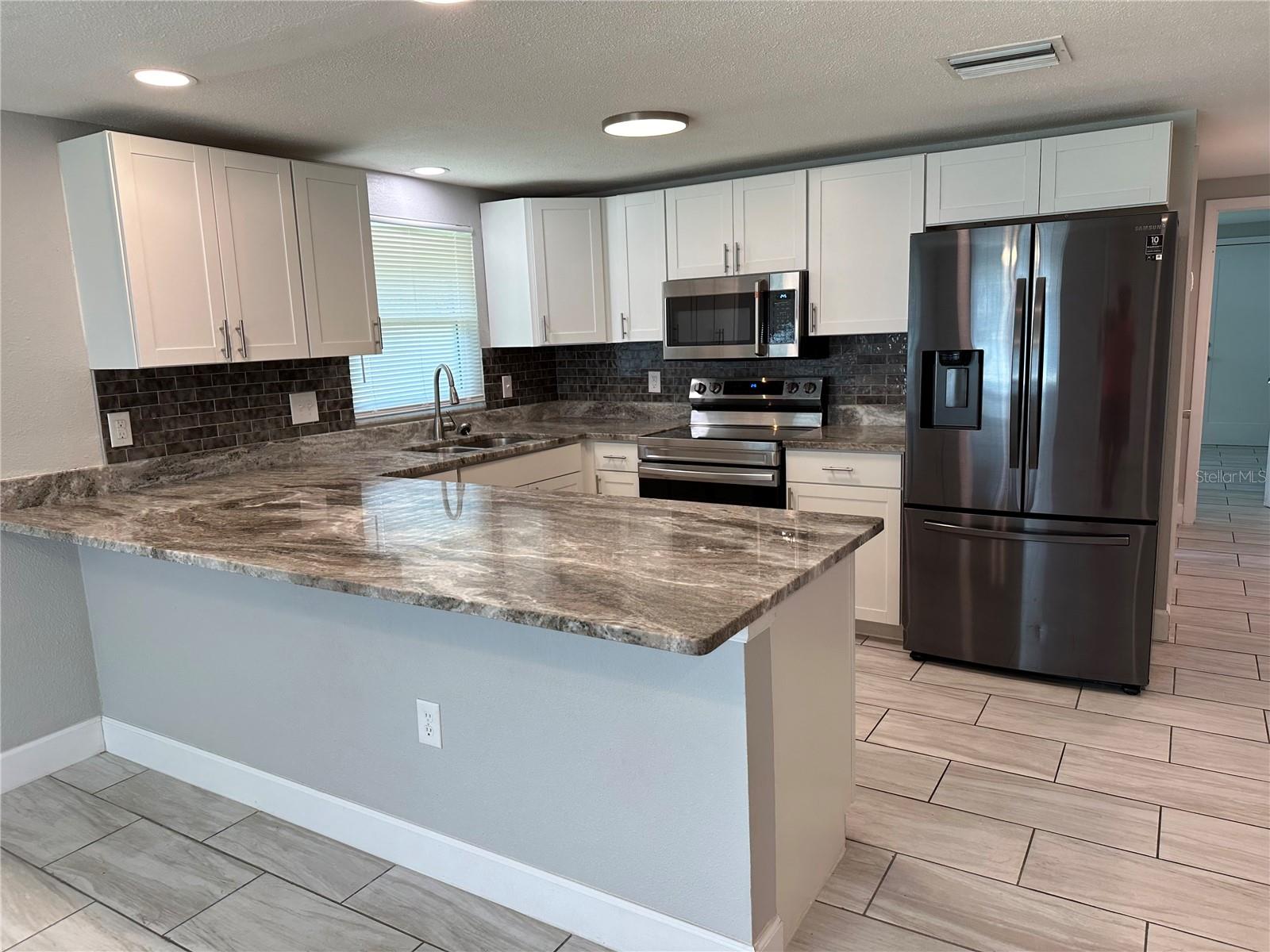 Image 6 of 70 For 5516 9th Street