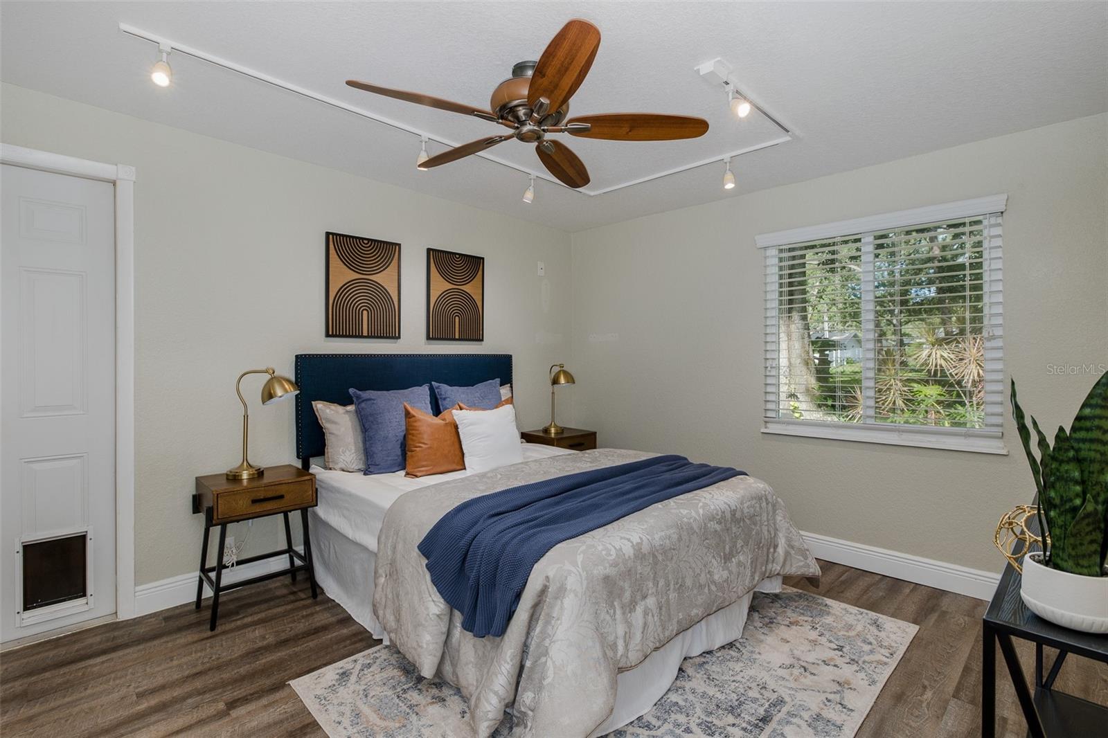 Image 22 of 38 For 1466 Rosetree Court