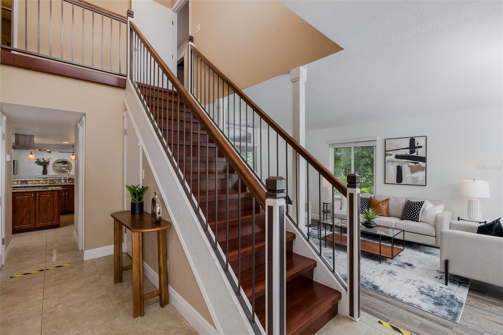 Image 5 of 38 For 1466 Rosetree Court