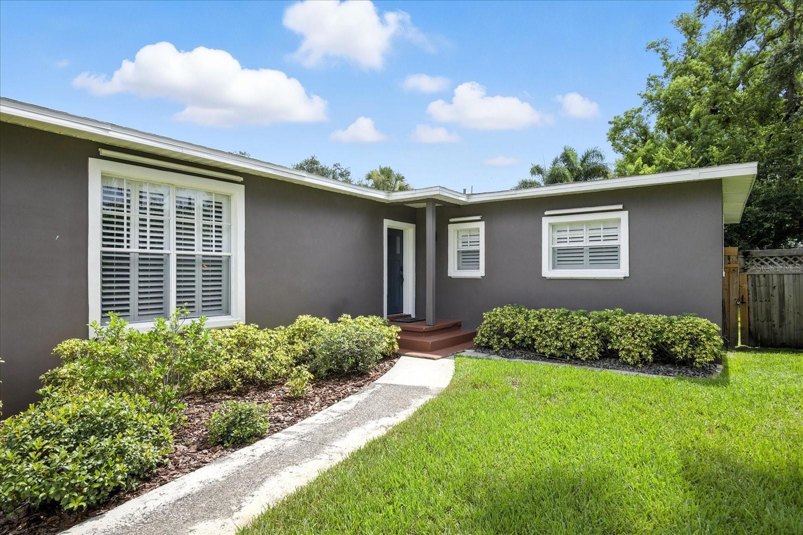 Listing photo id 32 for 114 Hale Avenue