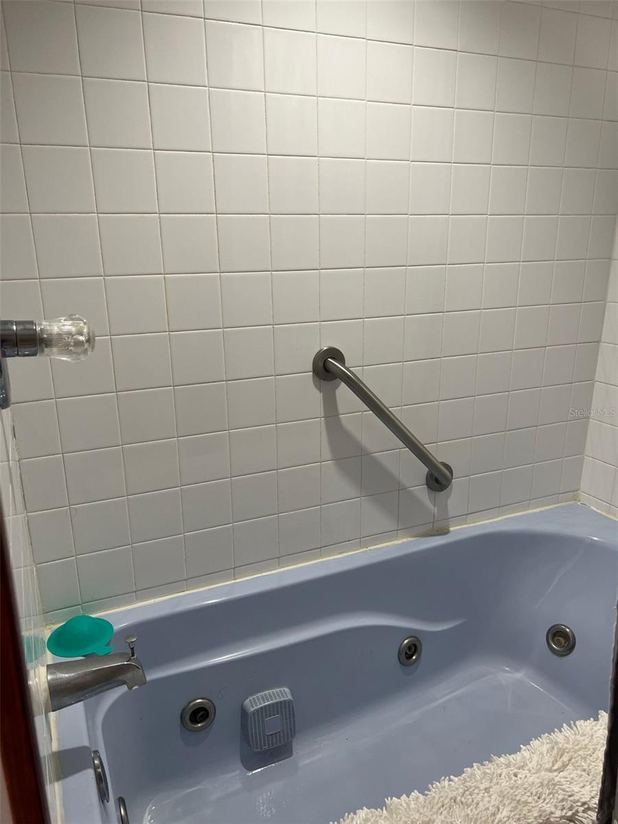 Image 17 of 38 For 4851 Gandy Boulevard B1l34