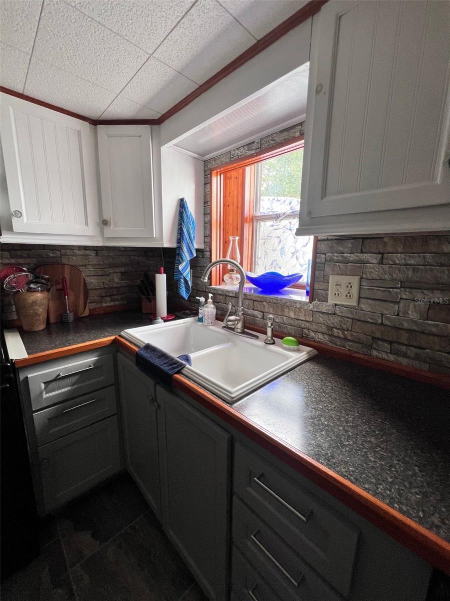 Image 7 of 38 For 4851 Gandy Boulevard B1l34